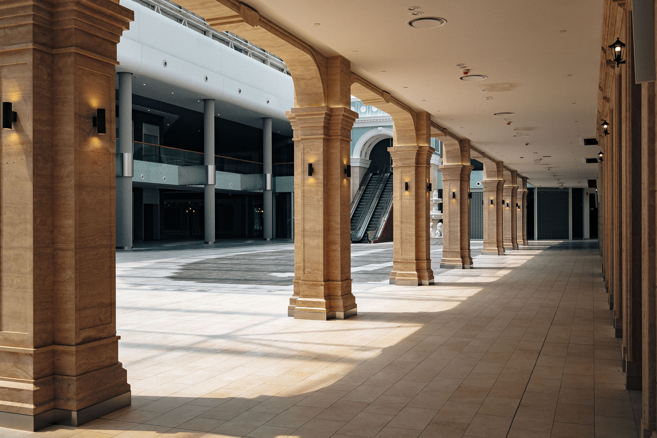 INTERIOR RETROVILLE. Ivan Skufinsky — wedding and family photographer in Vancouver