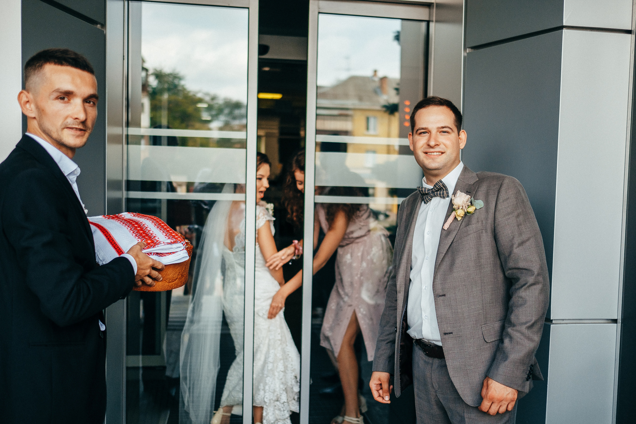 Wedding photoshoots photographer videographer Vancouver BC. Ivan Skufinsky — wedding and family photographer in Vancouver