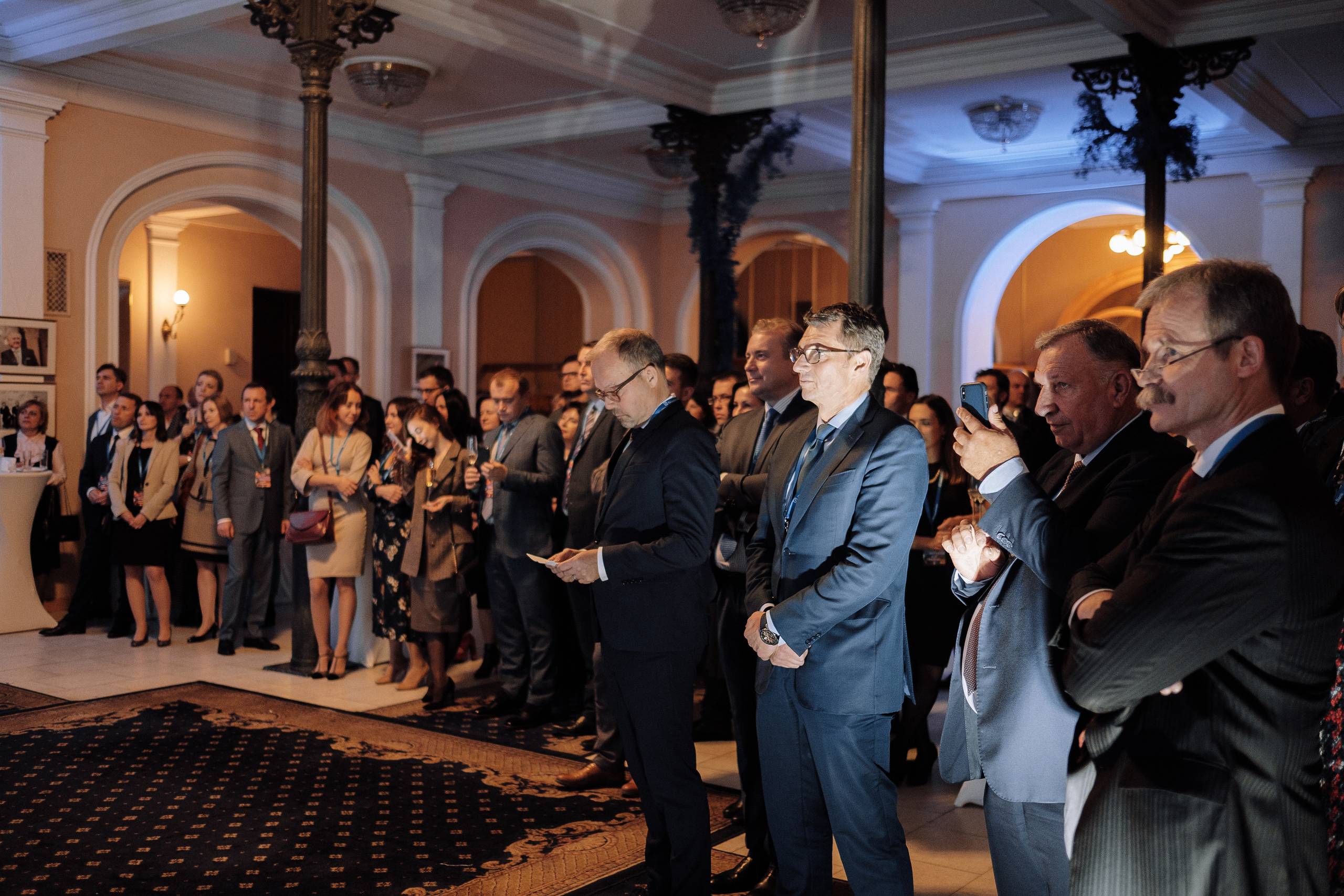 Deutsche Bank 10 years in Ukraine. Ivan Skufinsky — wedding and family photographer in Vancouver