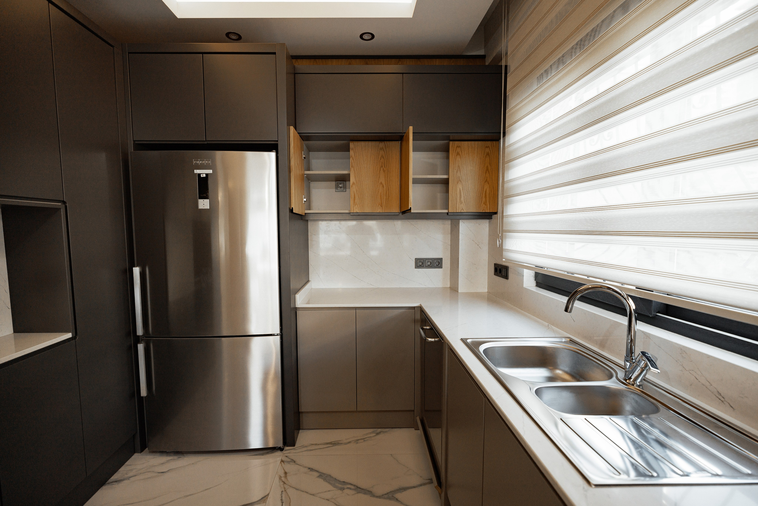 Real estate photographer in Vancouver Burnaby Richmond. Ivan Skufinsky — wedding and family photographer in Vancouver