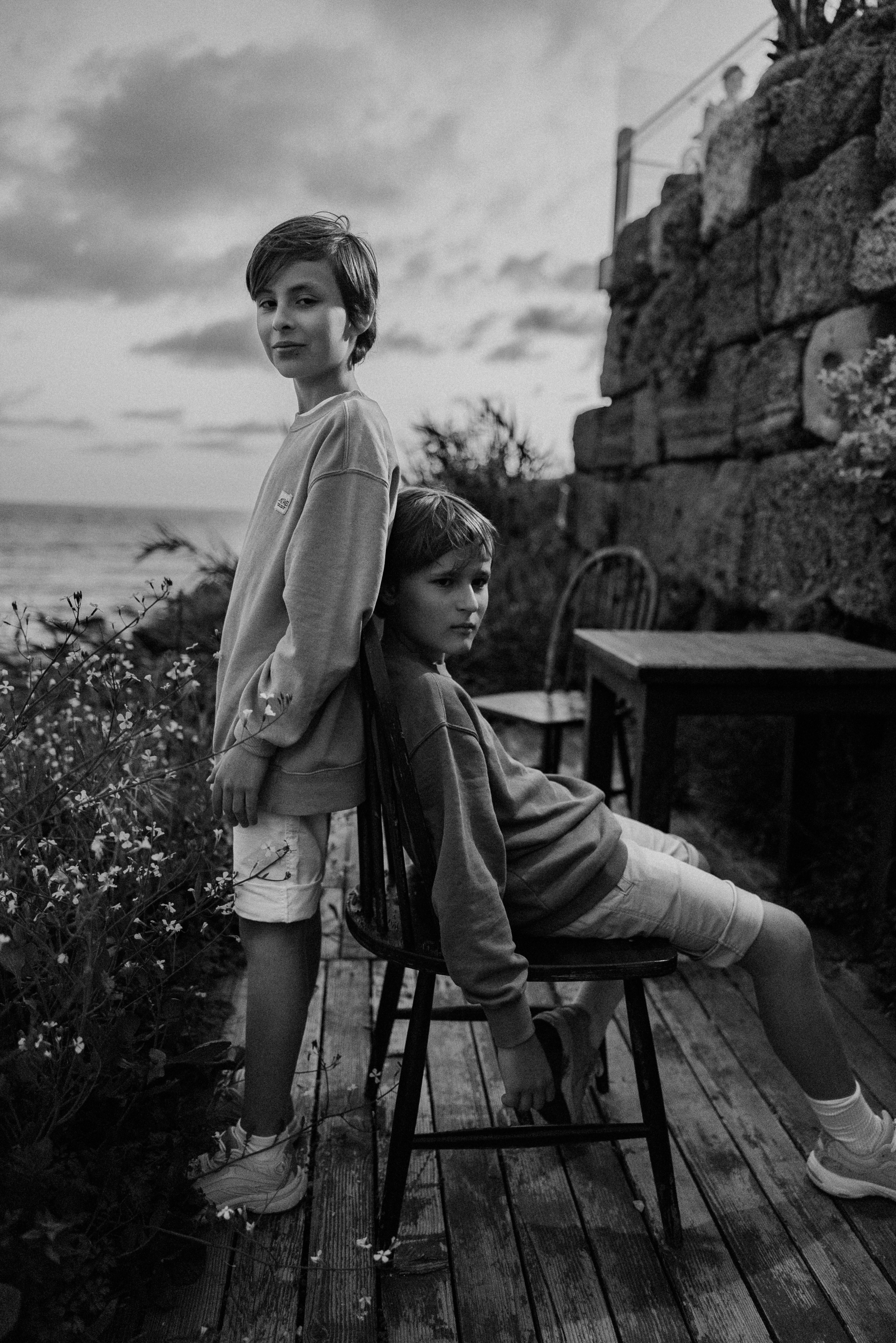 Family photo session on the beach in Vancouver BC Сanada. Twins. Ivan Skufinsky — wedding and family photographer in Vancouver