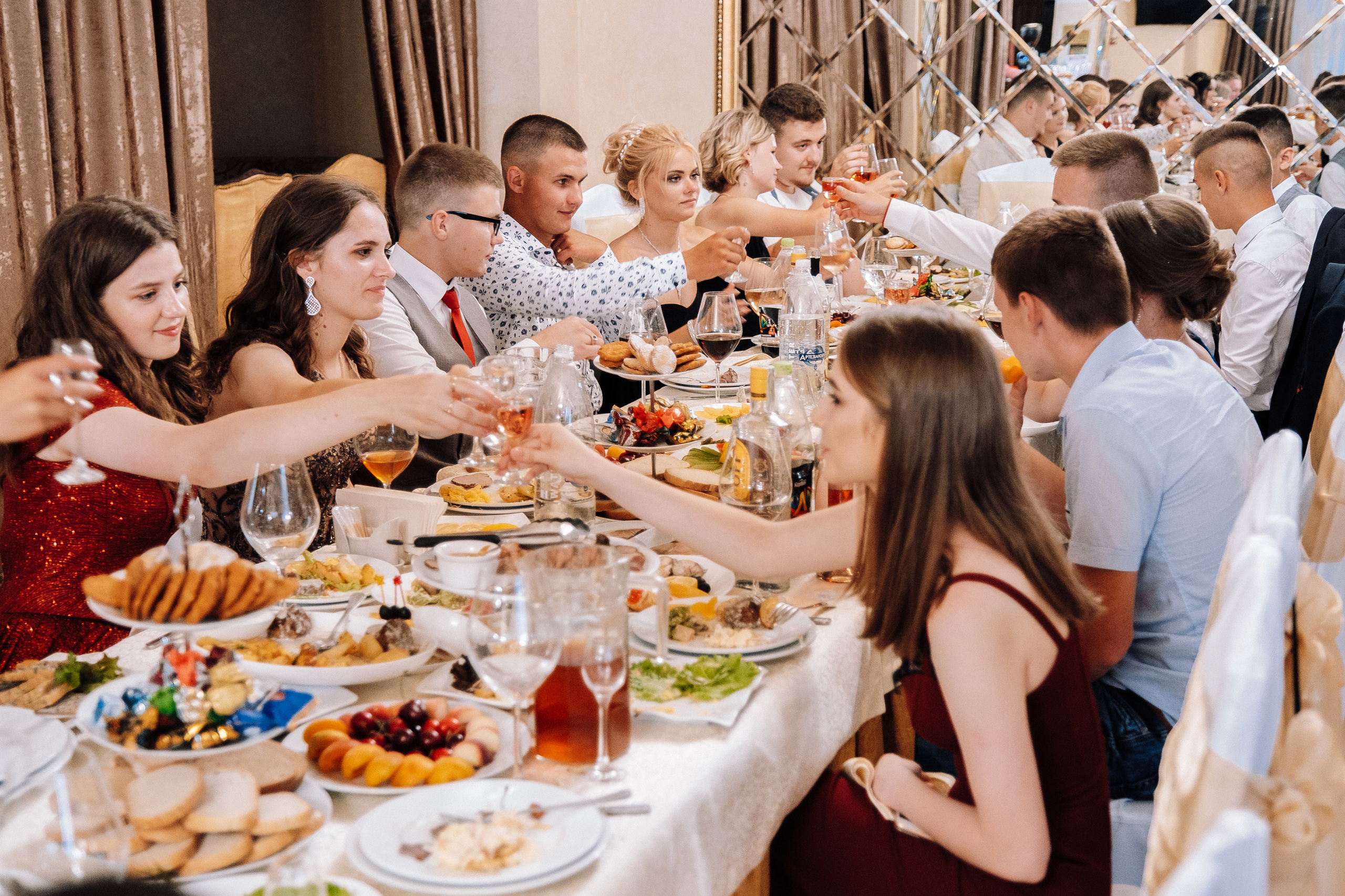 Выпускной школа номер 3. Хмельник. Ivan Skufinsky — wedding and family photographer in Vancouver