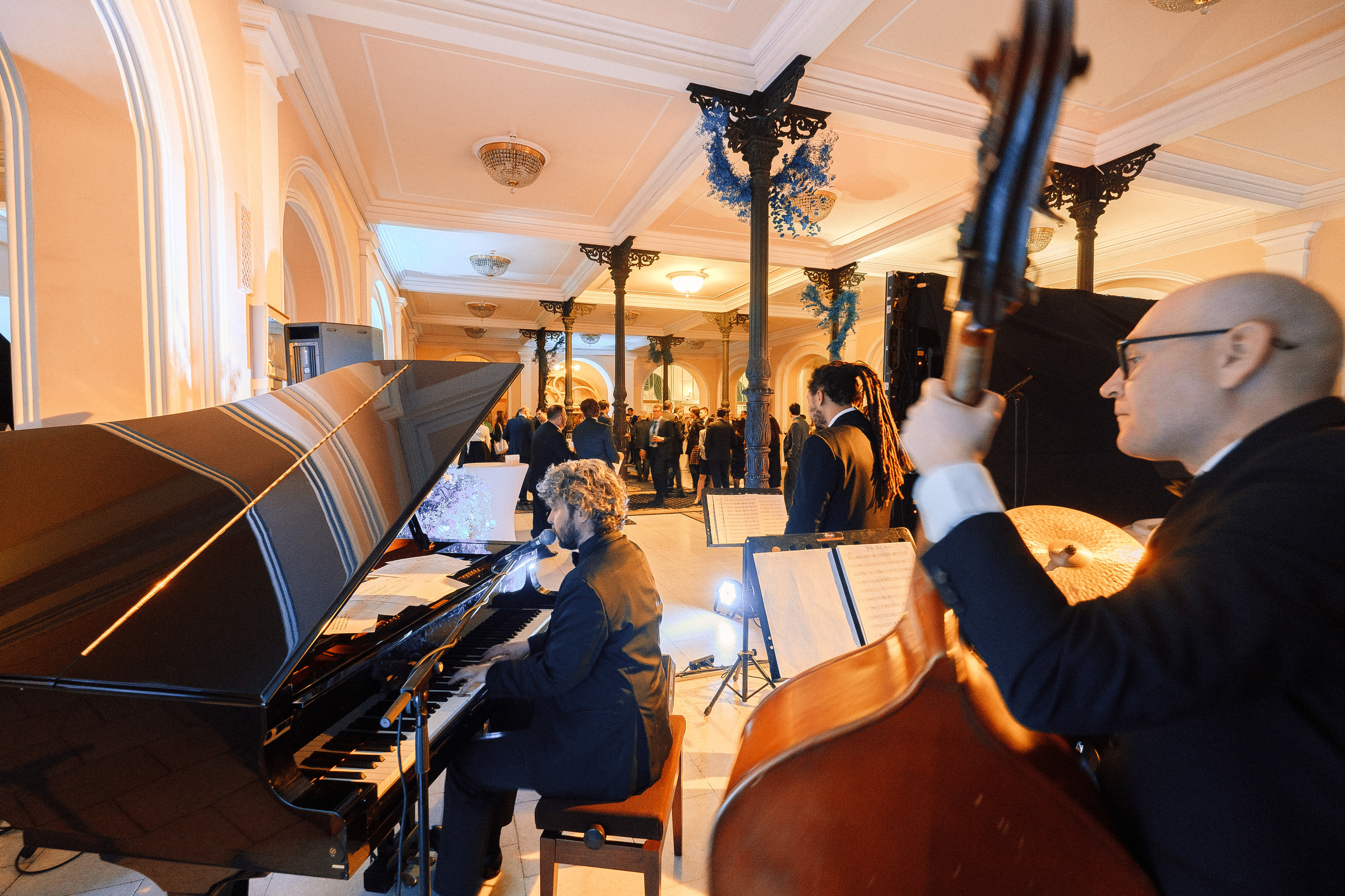 Deutsche Bank 10 years in Ukraine. Ivan Skufinsky — wedding and family photographer in Vancouver