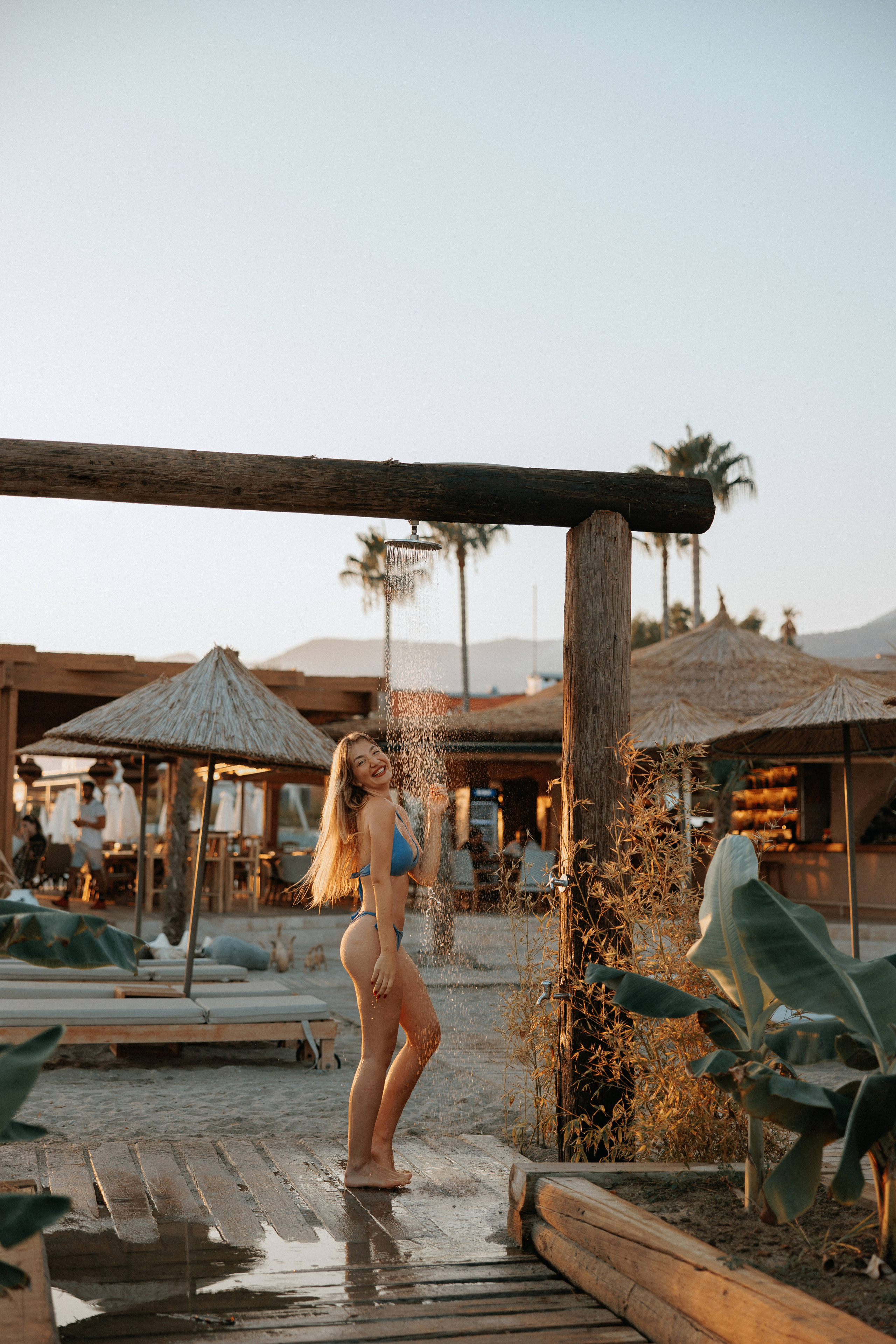 Masha Zhuuuk. Sunset Sea. Ivan Skufinsky — wedding and family photographer in Vancouver