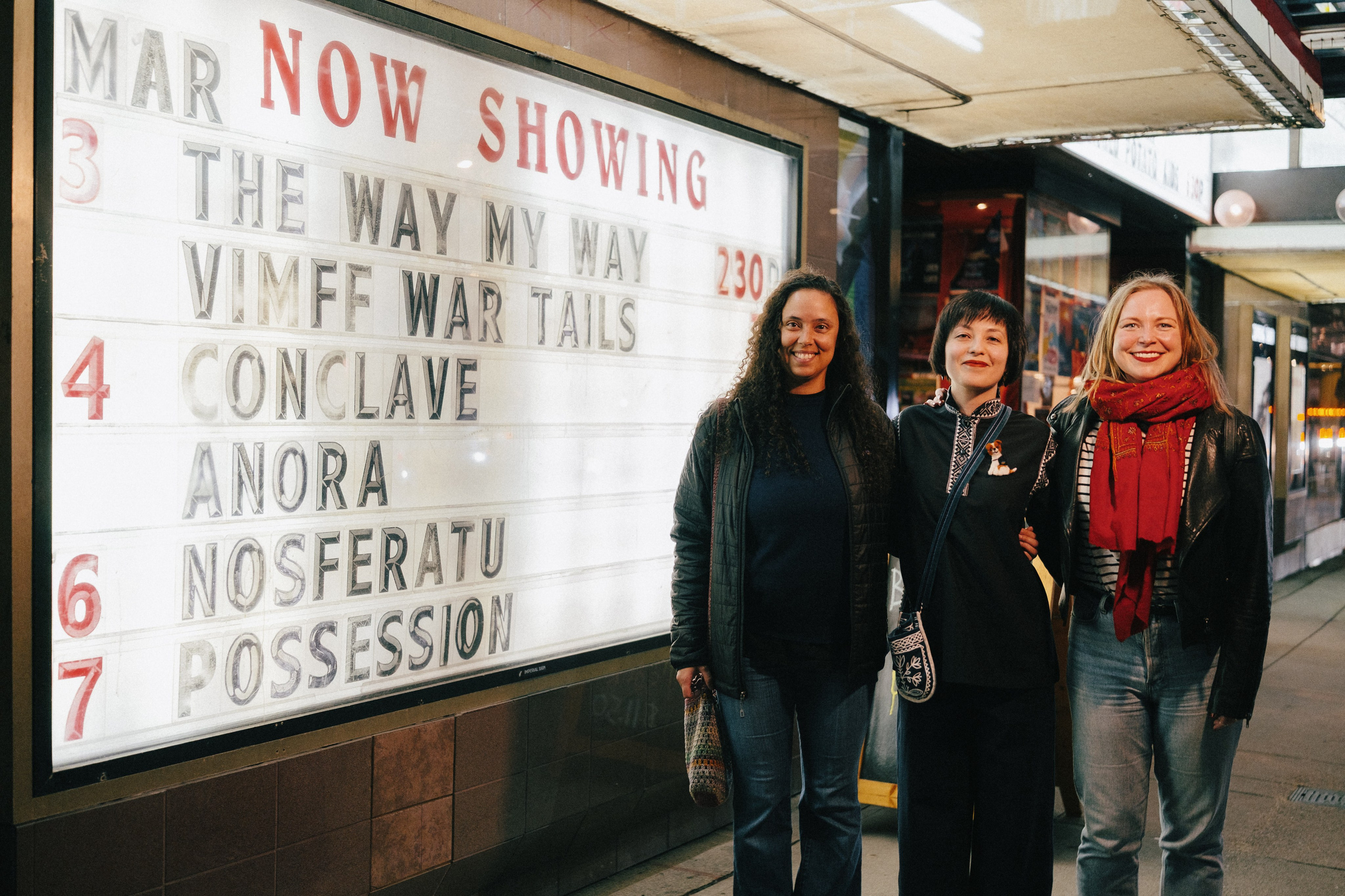 Film Premiere at Rio Theatre, Vancouver — “WAR TAILS”. Ivan Skufinsky — wedding and family photographer in Vancouver