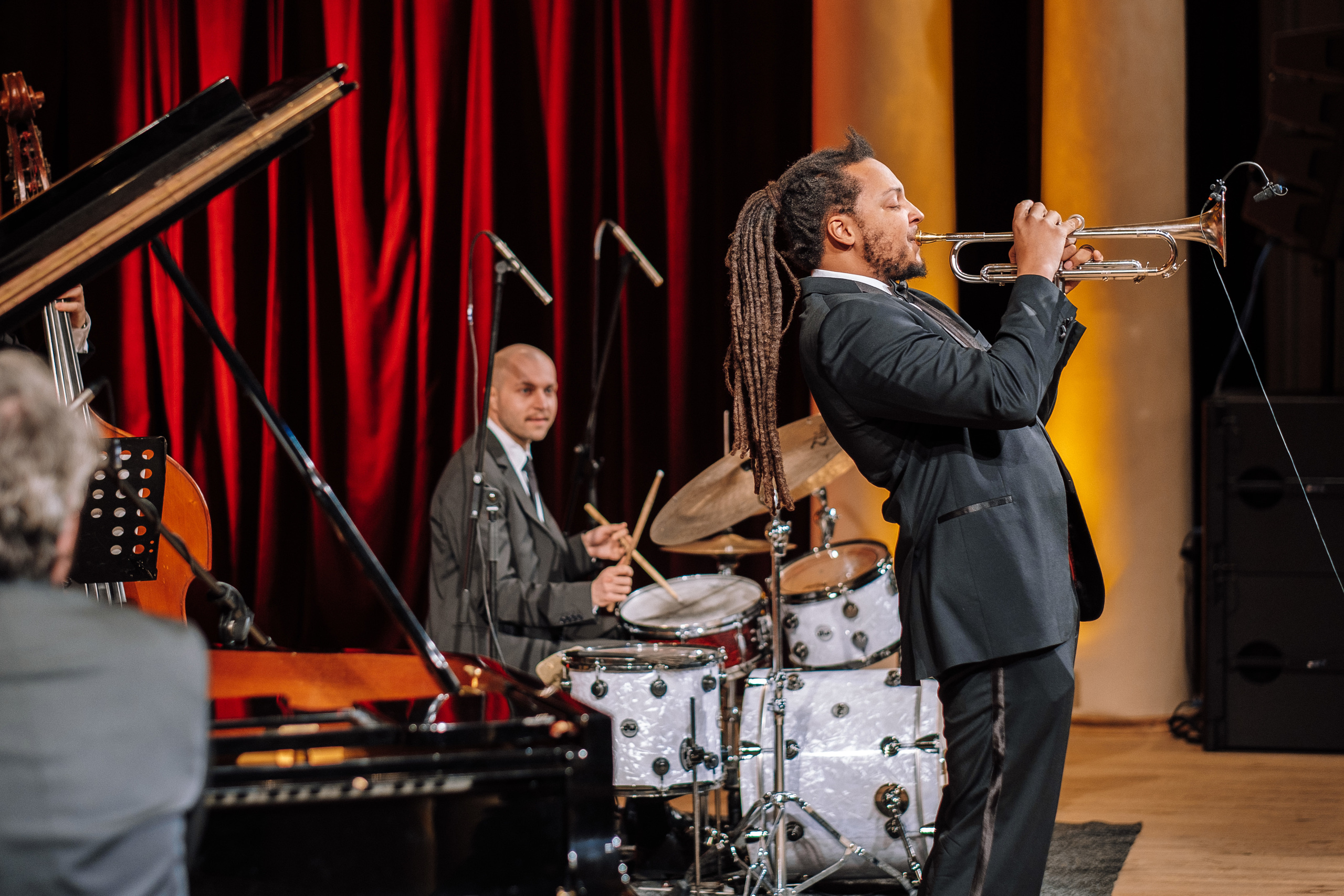 Deutsche Bank 10 years in Ukraine. Ivan Skufinsky — wedding and family photographer in Vancouver