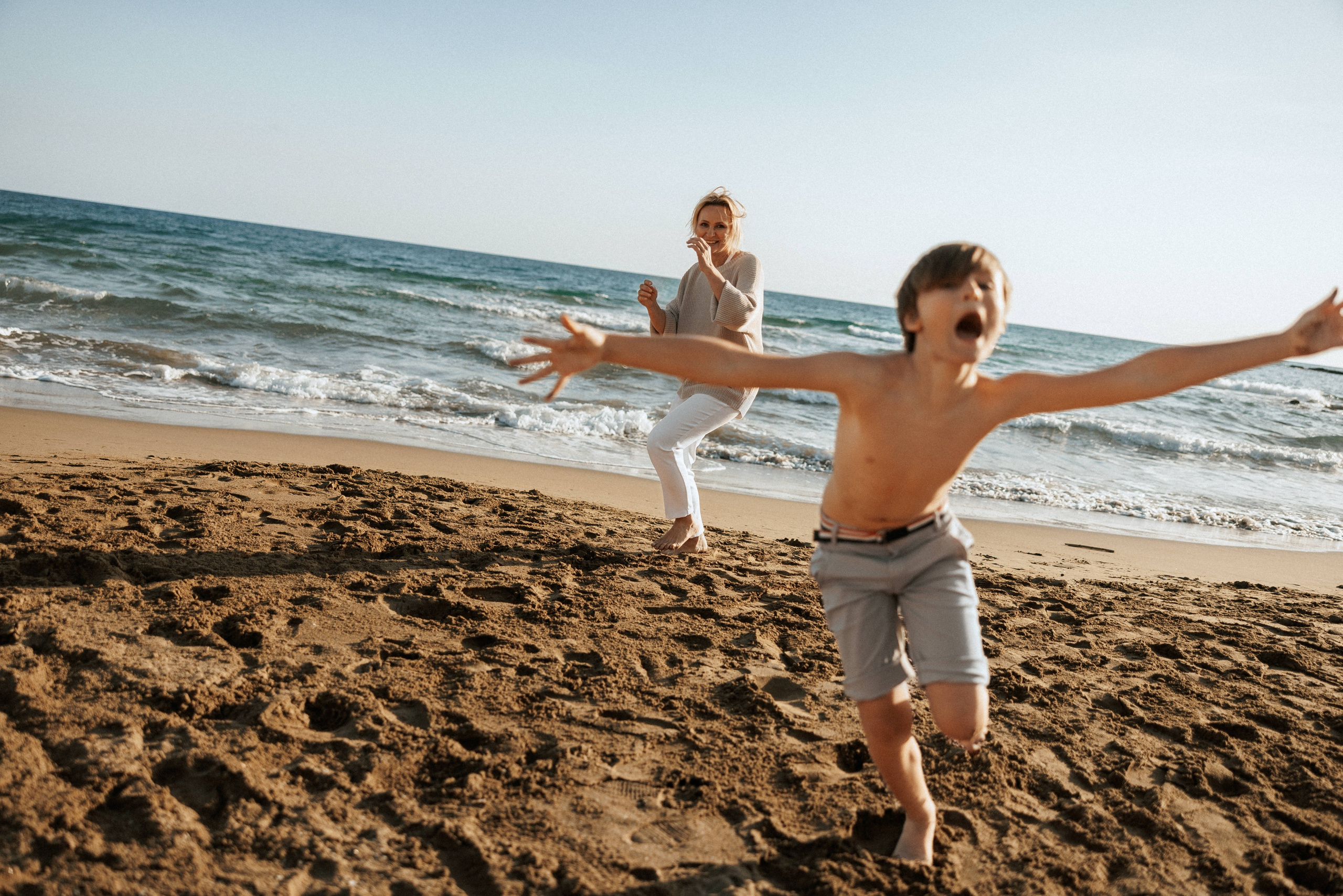 Family photo session on the beach in Vancouver BC Сanada. Twins. Ivan Skufinsky — wedding and family photographer in Vancouver