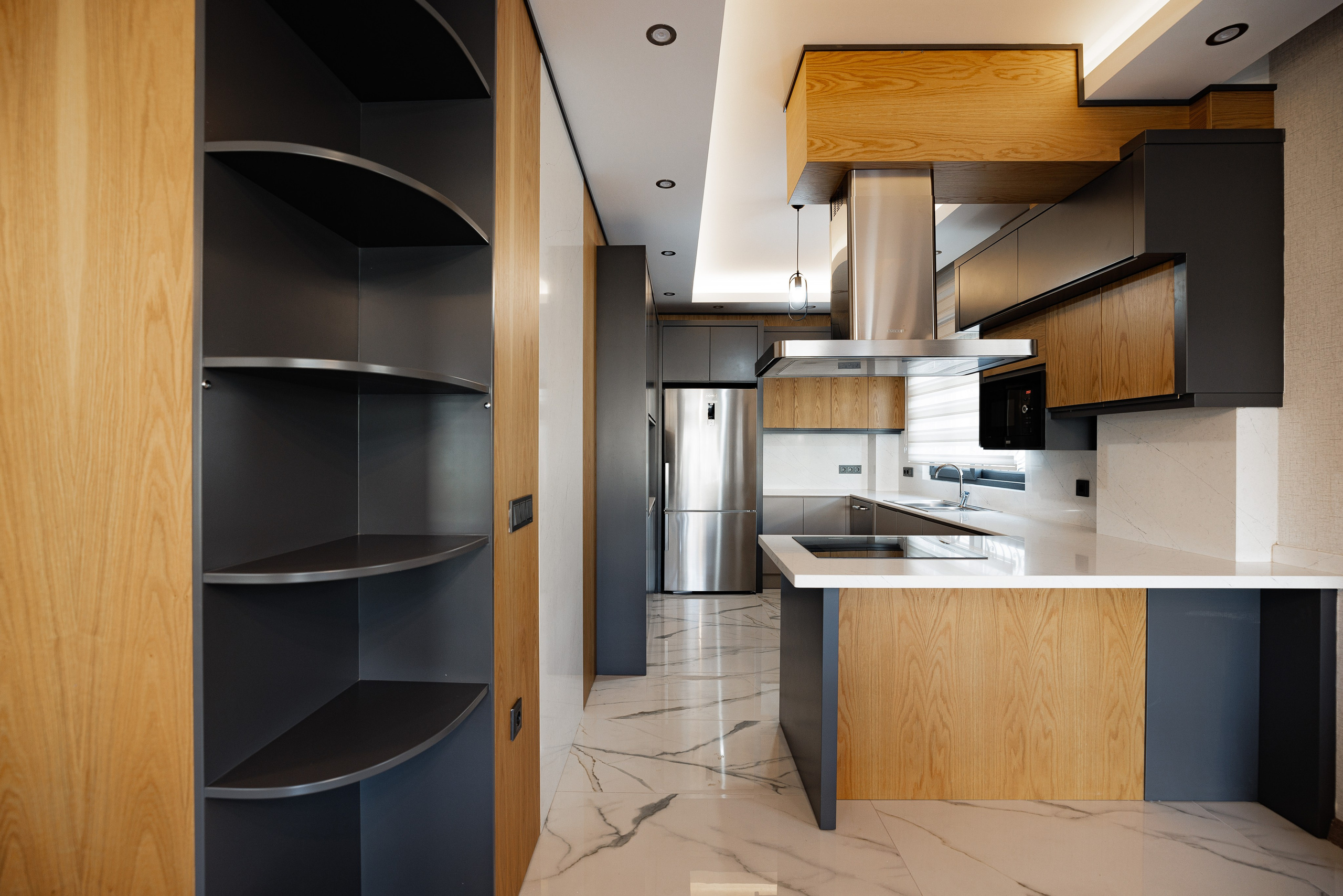 Real estate photographer in Vancouver Burnaby Richmond. Ivan Skufinsky — wedding and family photographer in Vancouver