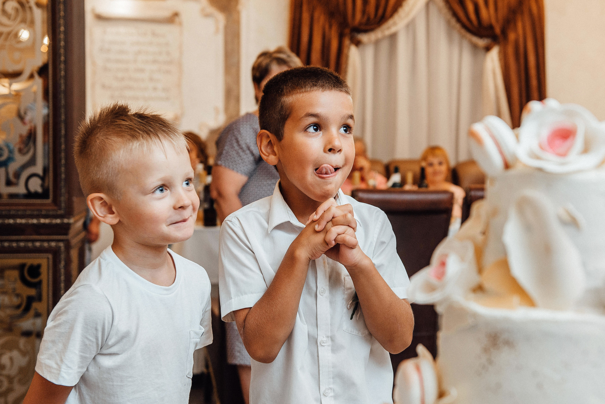 Wedding photoshoots photographer videographer Vancouver BC. Ivan Skufinsky — wedding and family photographer in Vancouver