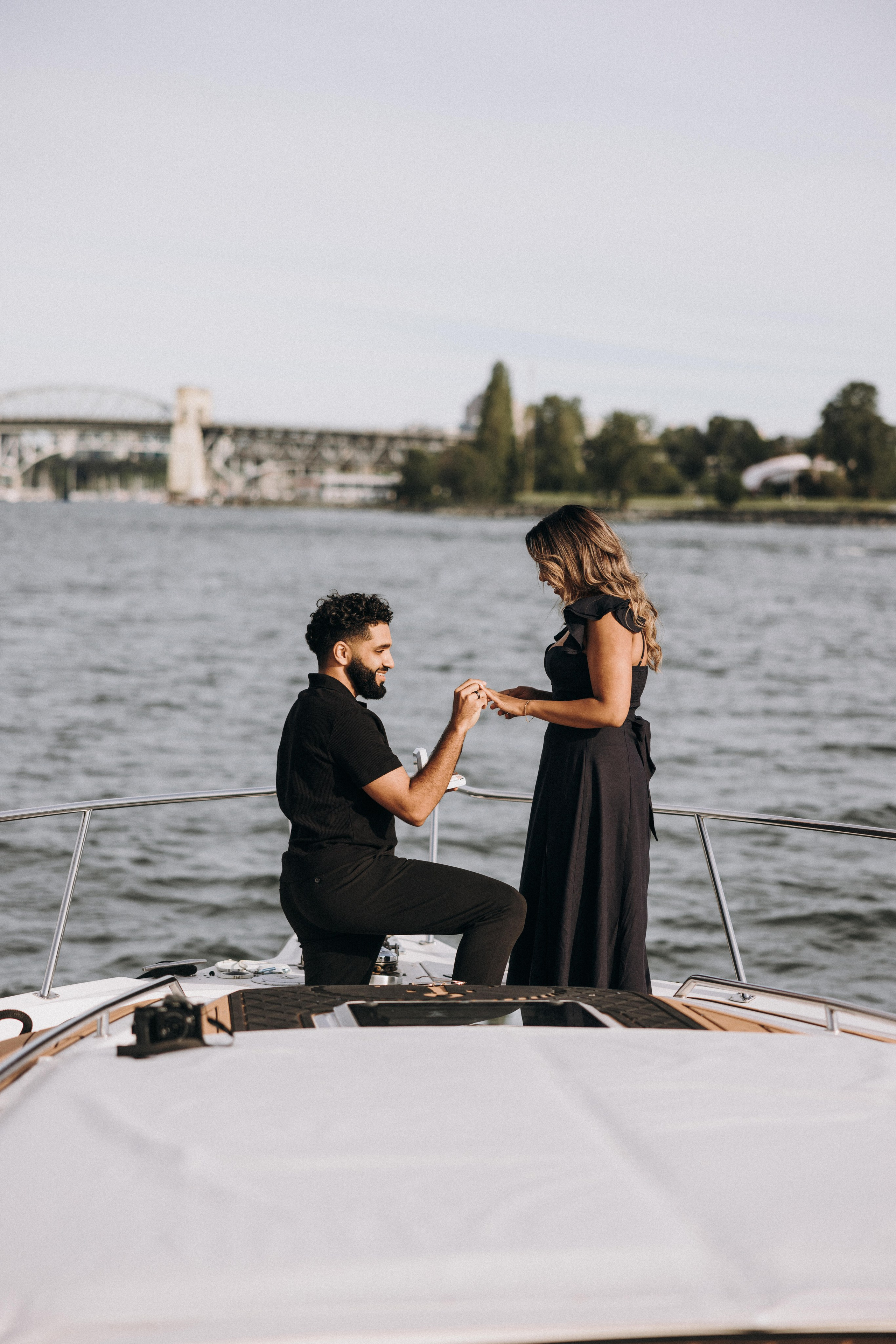 Vancouver Proposal Photographer | Engagement & Yacht Photoshoot. Ivan Skufinsky — wedding and family photographer in Vancouver