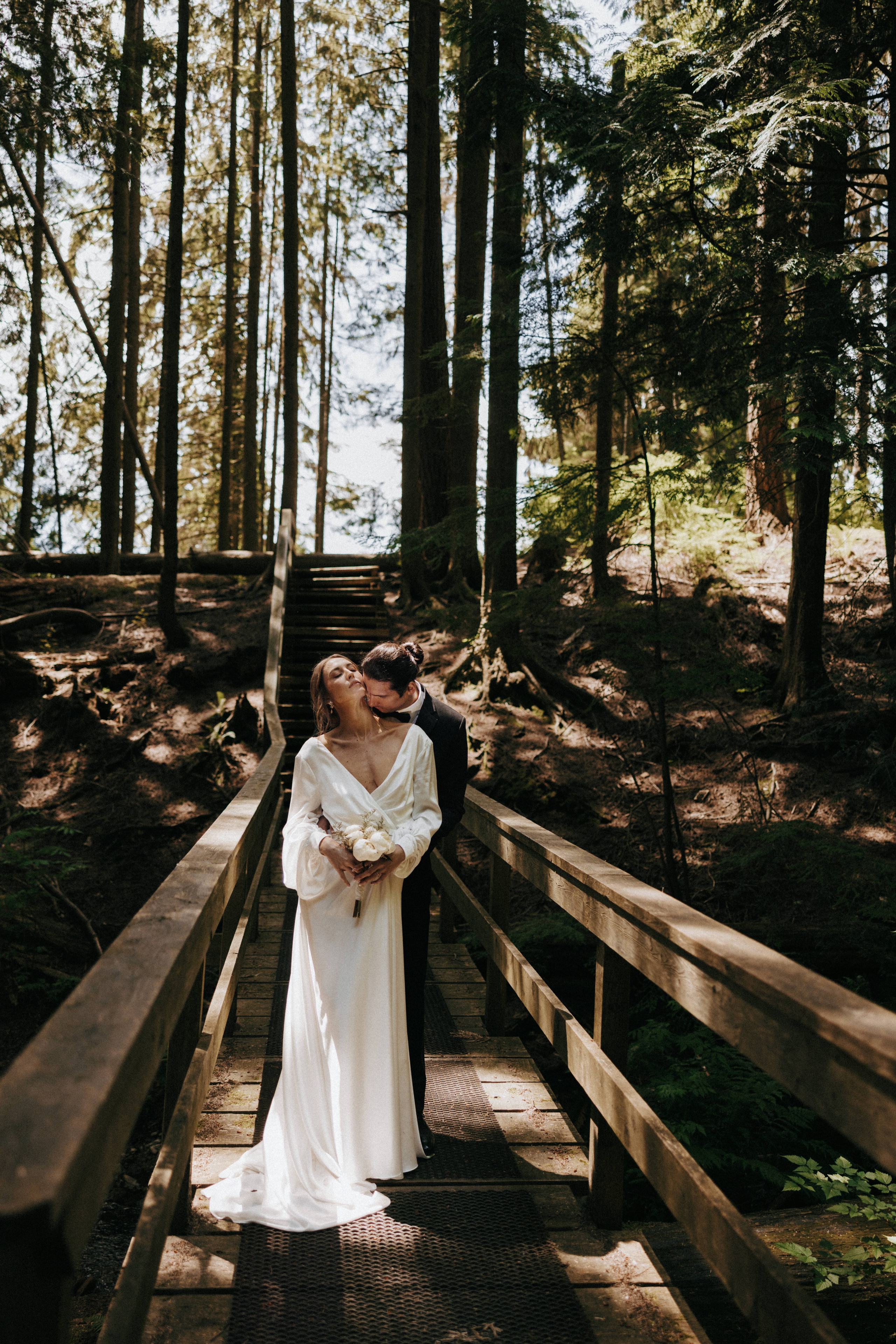 Michael & Caitlyn. Ivan Skufinsky — wedding and family photographer in Vancouver