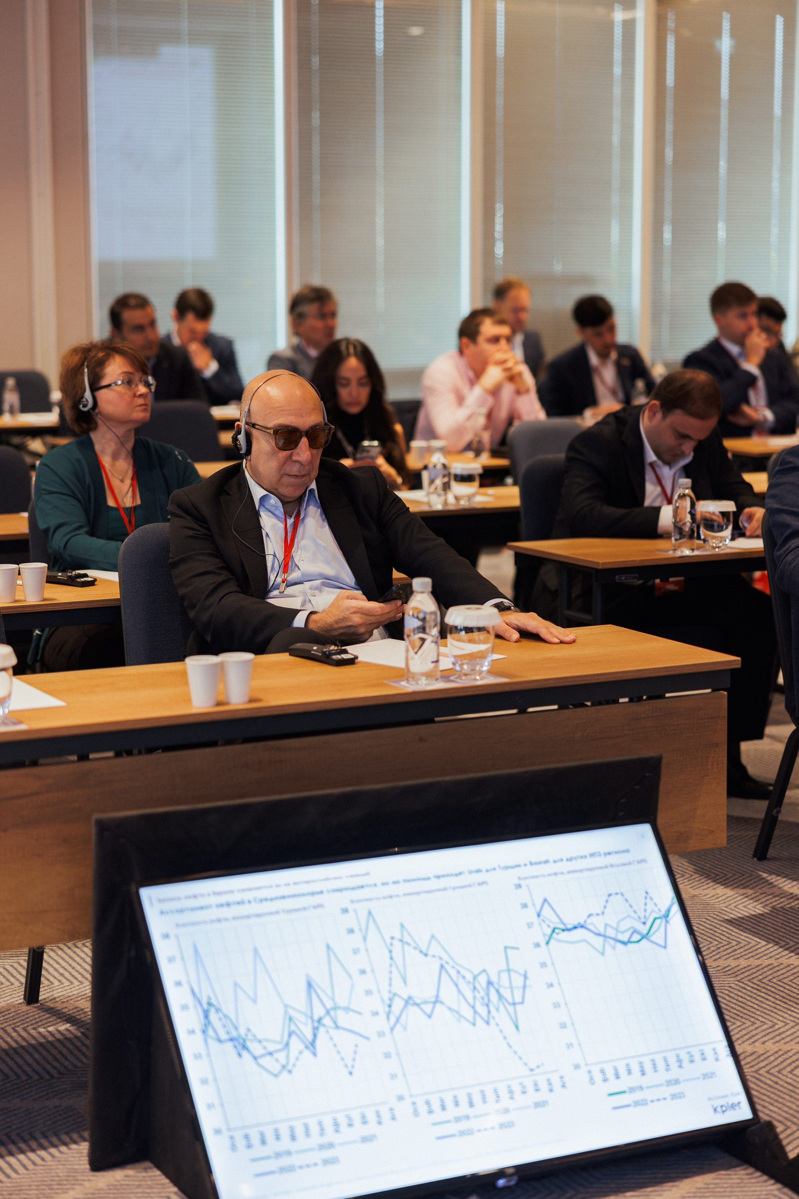 EXECUTIVE RETREAT Izmir Confidence Information Services. Ivan Skufinsky — wedding and family photographer in Vancouver