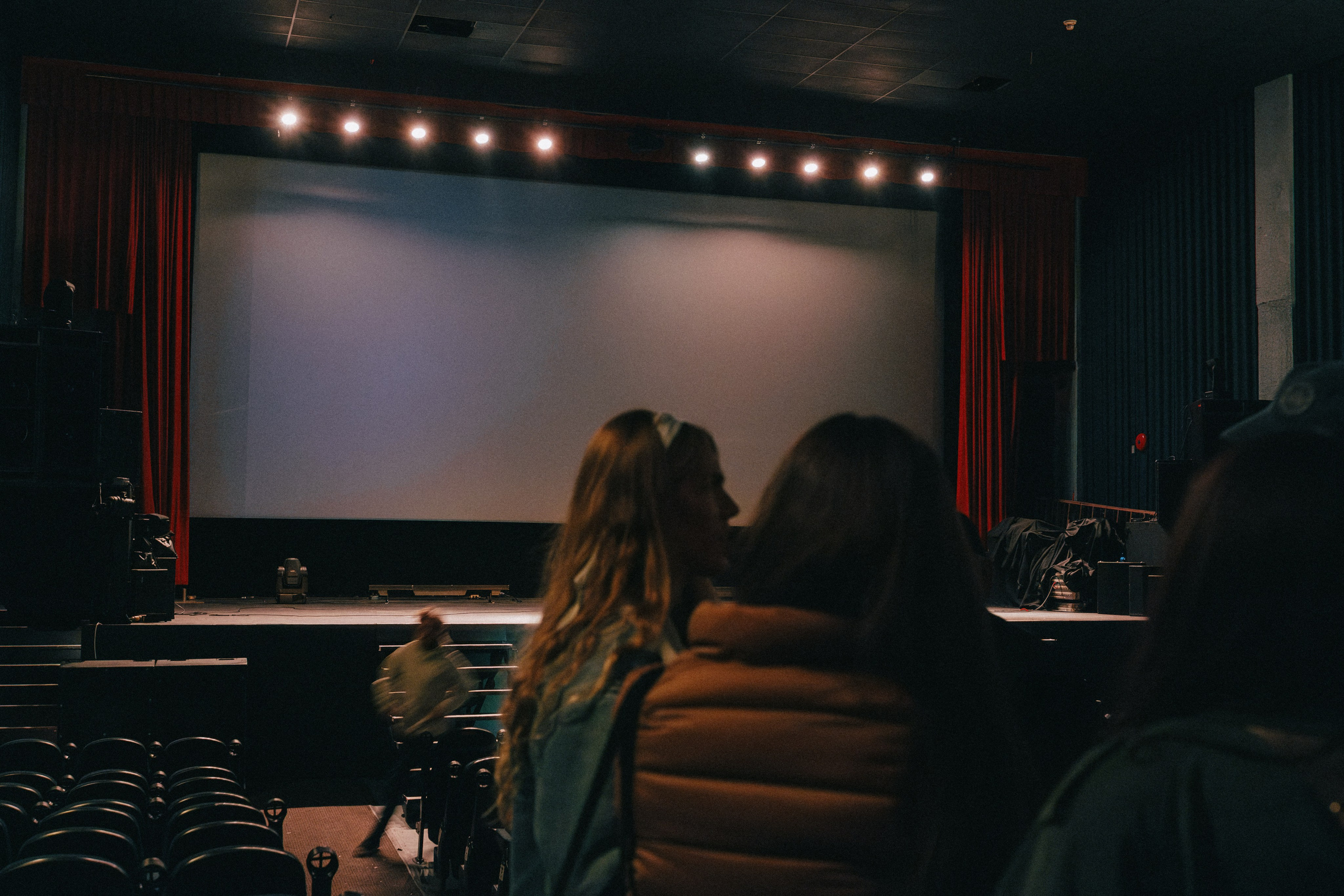 Film Premiere at Rio Theatre, Vancouver — “WAR TAILS”. Ivan Skufinsky — wedding and family photographer in Vancouver
