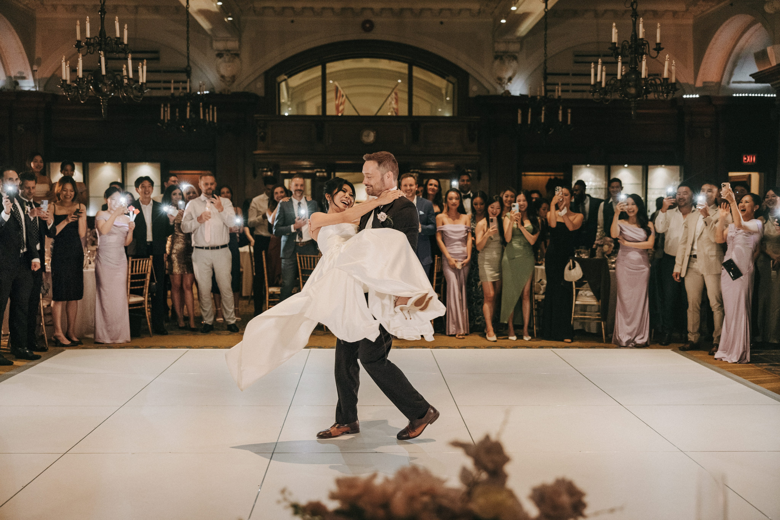 WeddingStory in Vancouver Club. Ivan Skufinsky — wedding and family photographer in Vancouver