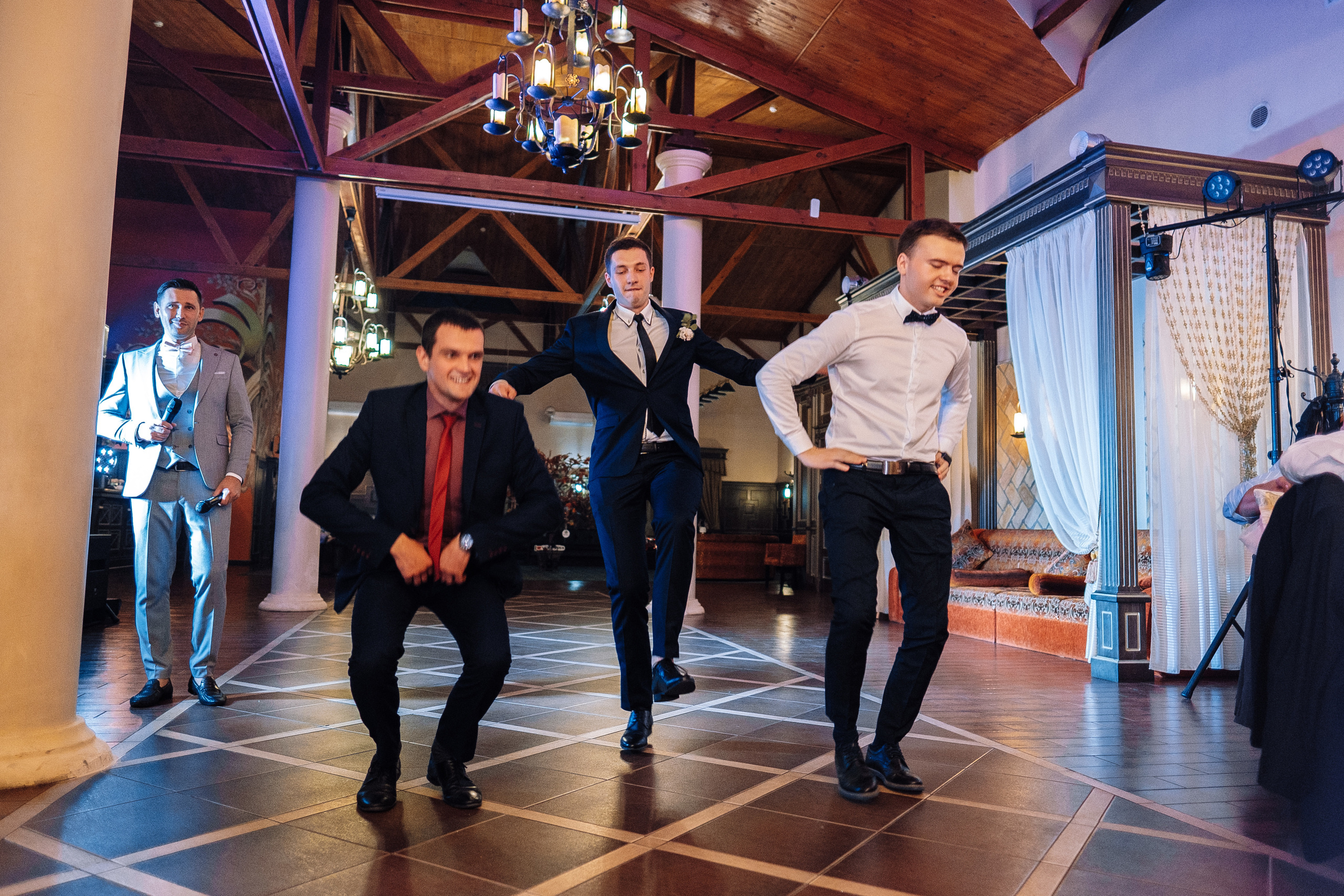 2019 19.10 WeddingStory Евгений+Юлия. Ivan Skufinsky — wedding and family photographer in Vancouver