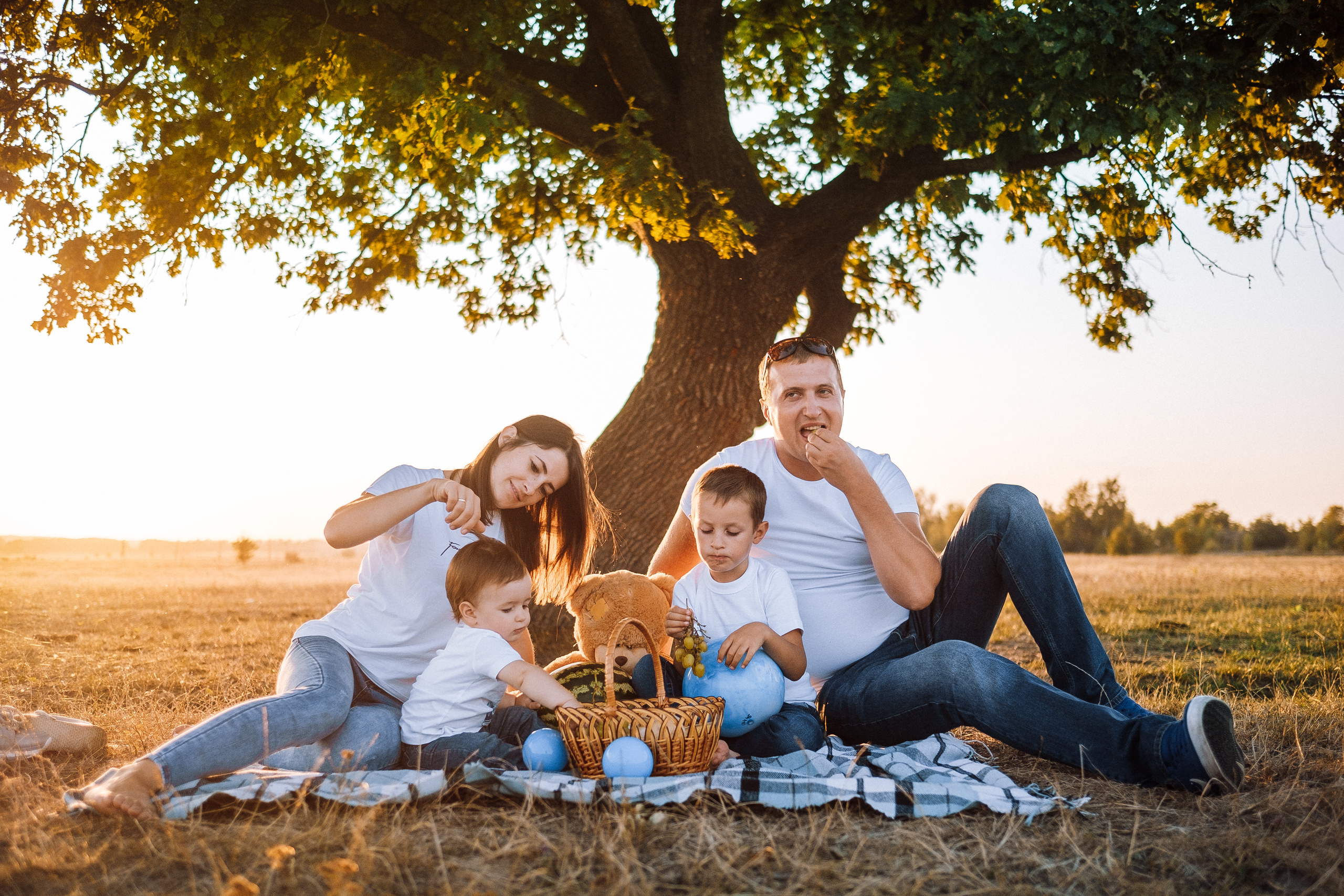 FamilyStory Ira+Kolya+Artem+Yaroslav. Ivan Skufinsky — wedding and family photographer in Vancouver