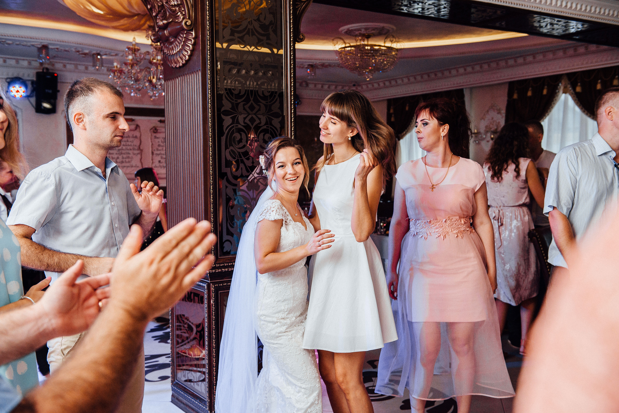 Wedding photoshoots photographer videographer Vancouver BC. Ivan Skufinsky — wedding and family photographer in Vancouver