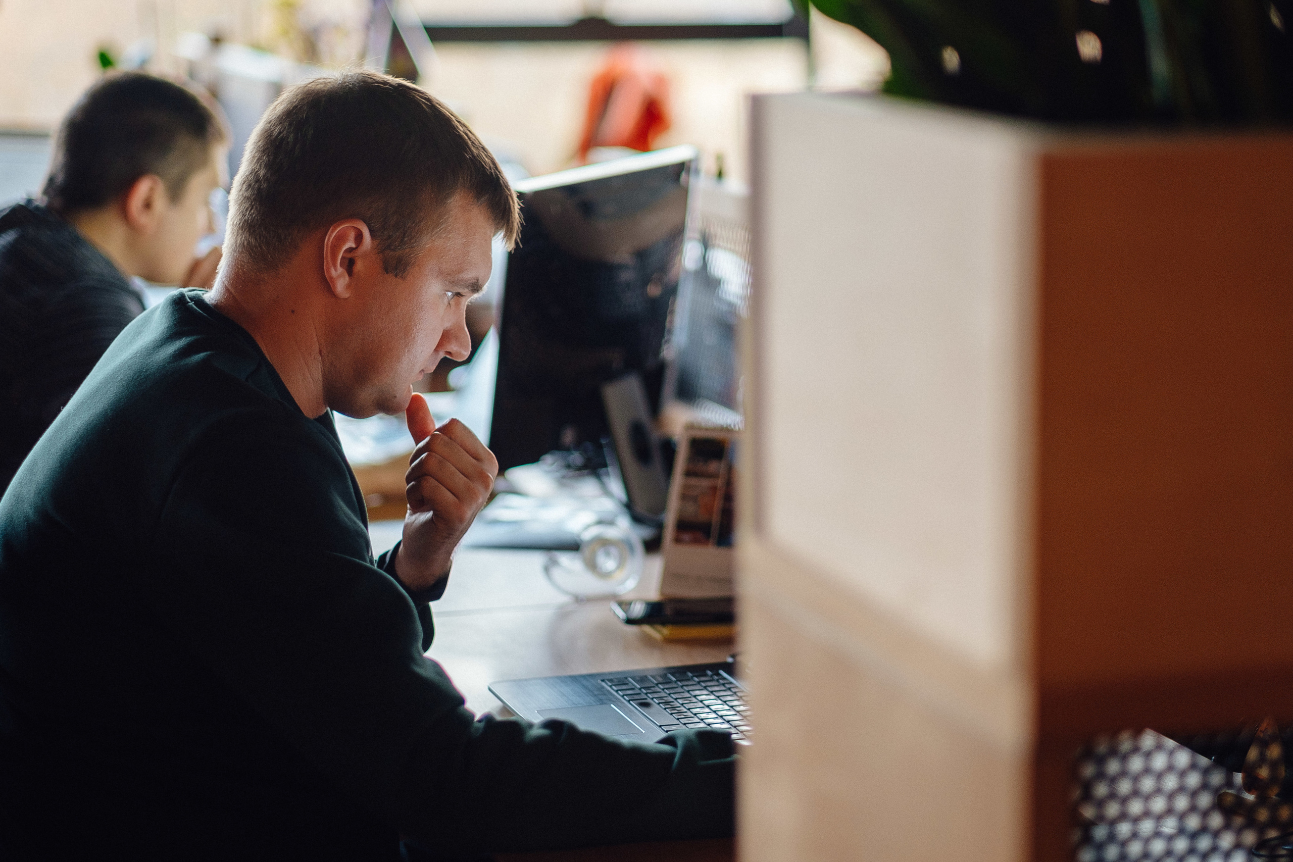 Фотоэкскурсия в компанию OLX. Ivan Skufinsky — wedding and family photographer in Vancouver