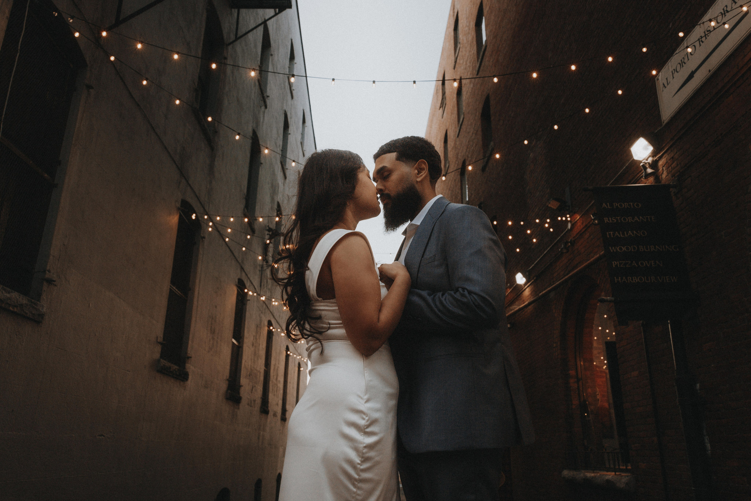 Engagement photographer vancouver. Ivan Skufinsky — wedding and family photographer in Vancouver