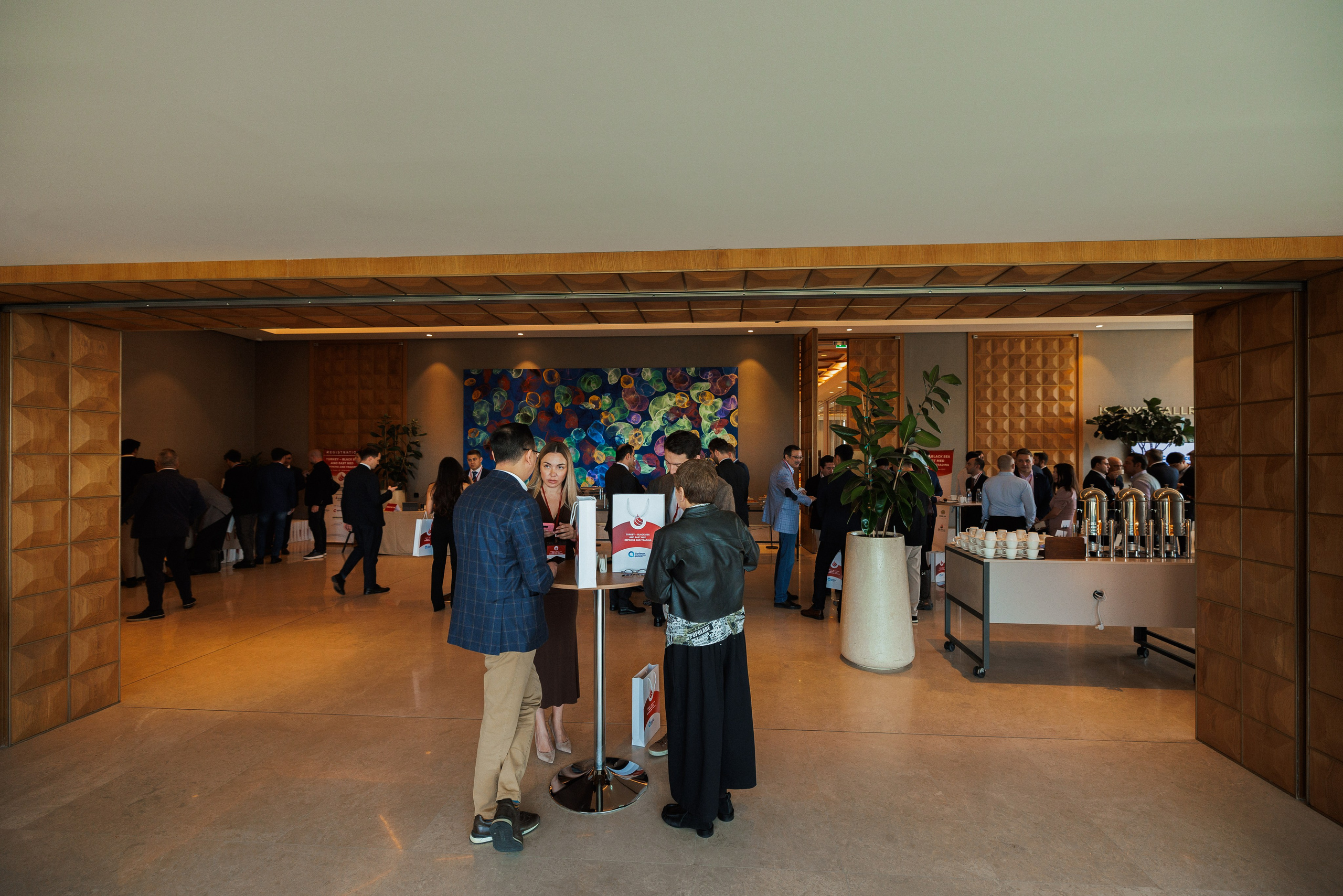 EXECUTIVE RETREAT Izmir Confidence Information Services. Ivan Skufinsky — wedding and family photographer in Vancouver