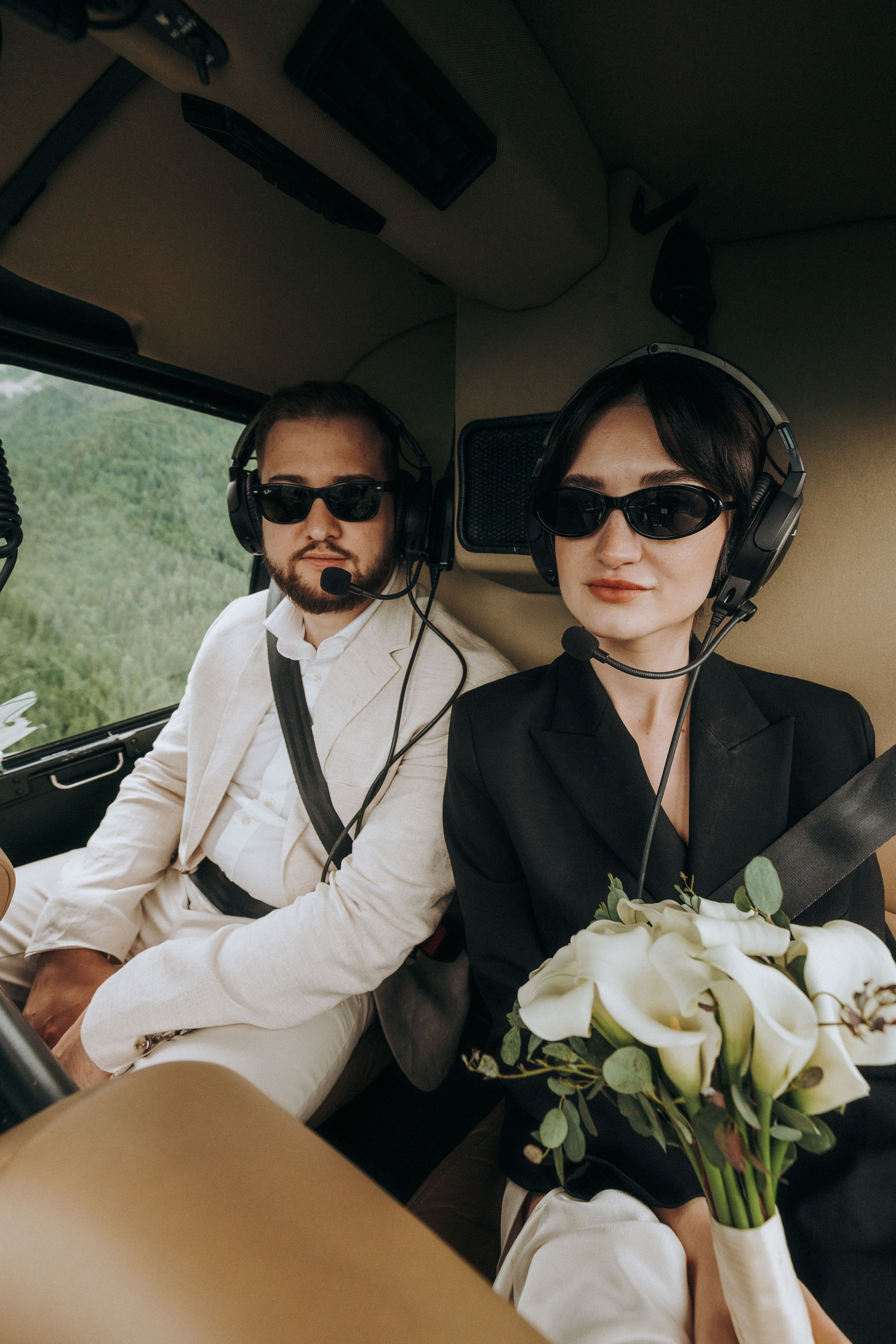 Sky-High Love: Stunning Vancouver Mountain Wedding Shoot by Helicopter. Ivan Skufinsky — wedding and family photographer in Vancouver