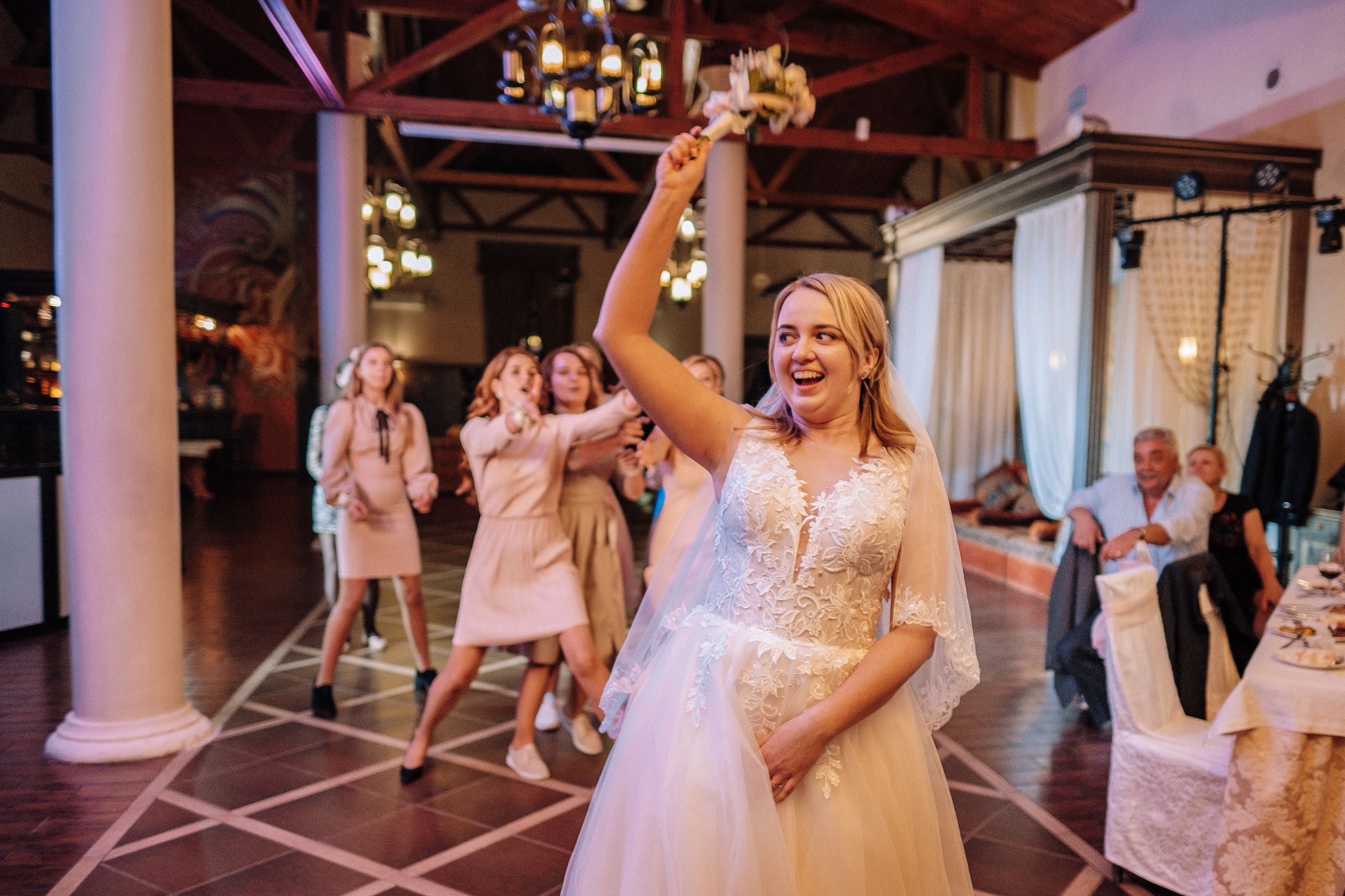 2019 19.10 WeddingStory Евгений+Юлия. Ivan Skufinsky — wedding and family photographer in Vancouver