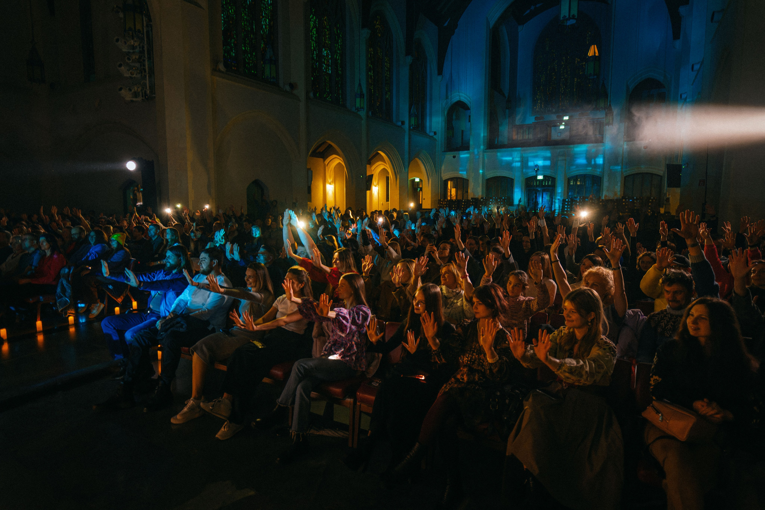 Live concert photography from Vivienne Mort in Vancouver 2025. Ivan Skufinsky — wedding and family photographer in Vancouver