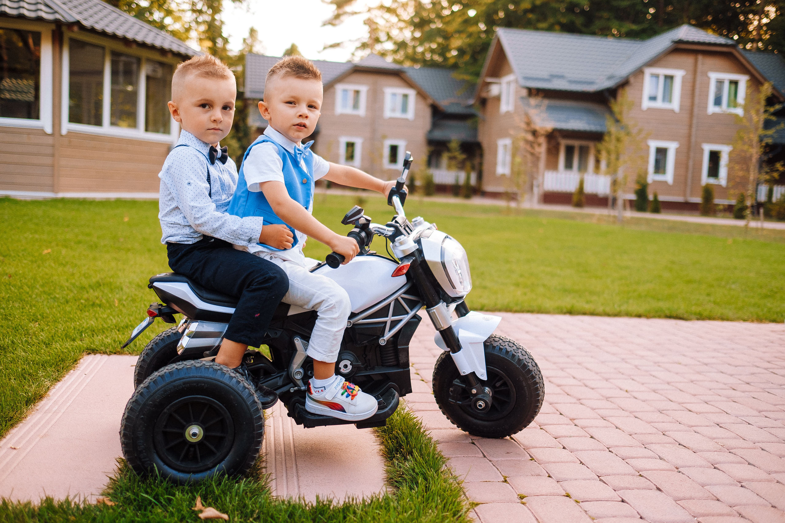 Версаль. Назару 1 рік =). Ivan Skufinsky — wedding and family photographer in Vancouver
