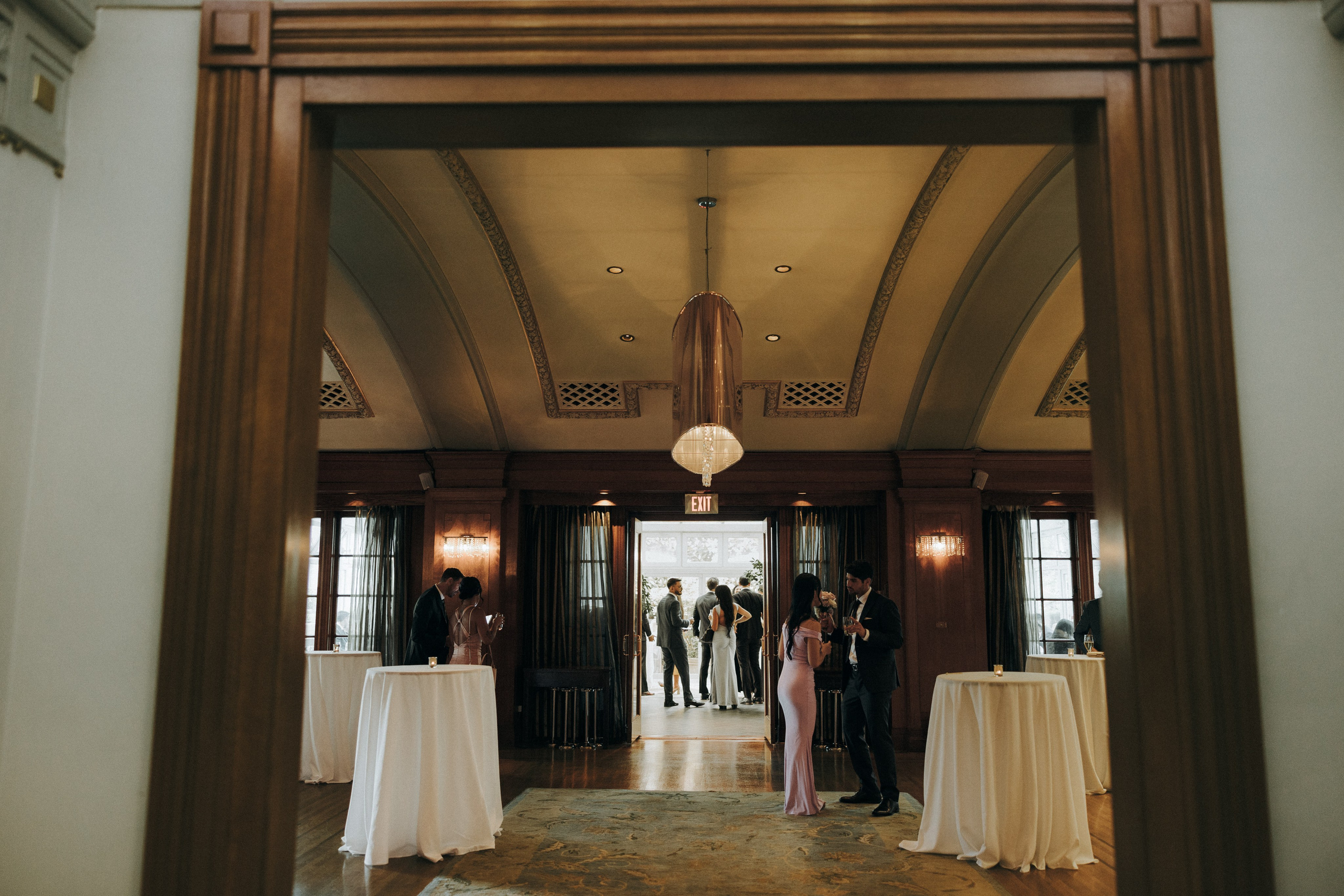 WeddingStory in Vancouver Club. Ivan Skufinsky — wedding and family photographer in Vancouver