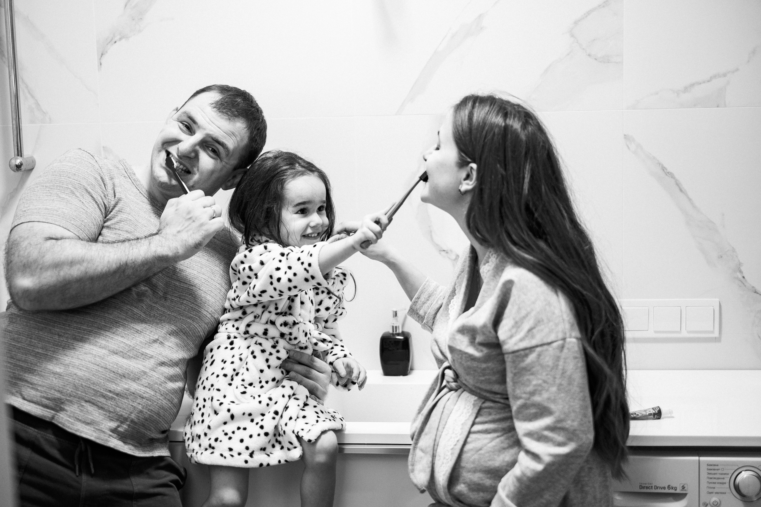 Марина+Андрей+Лиза+Животик. Ivan Skufinsky — wedding and family photographer in Vancouver