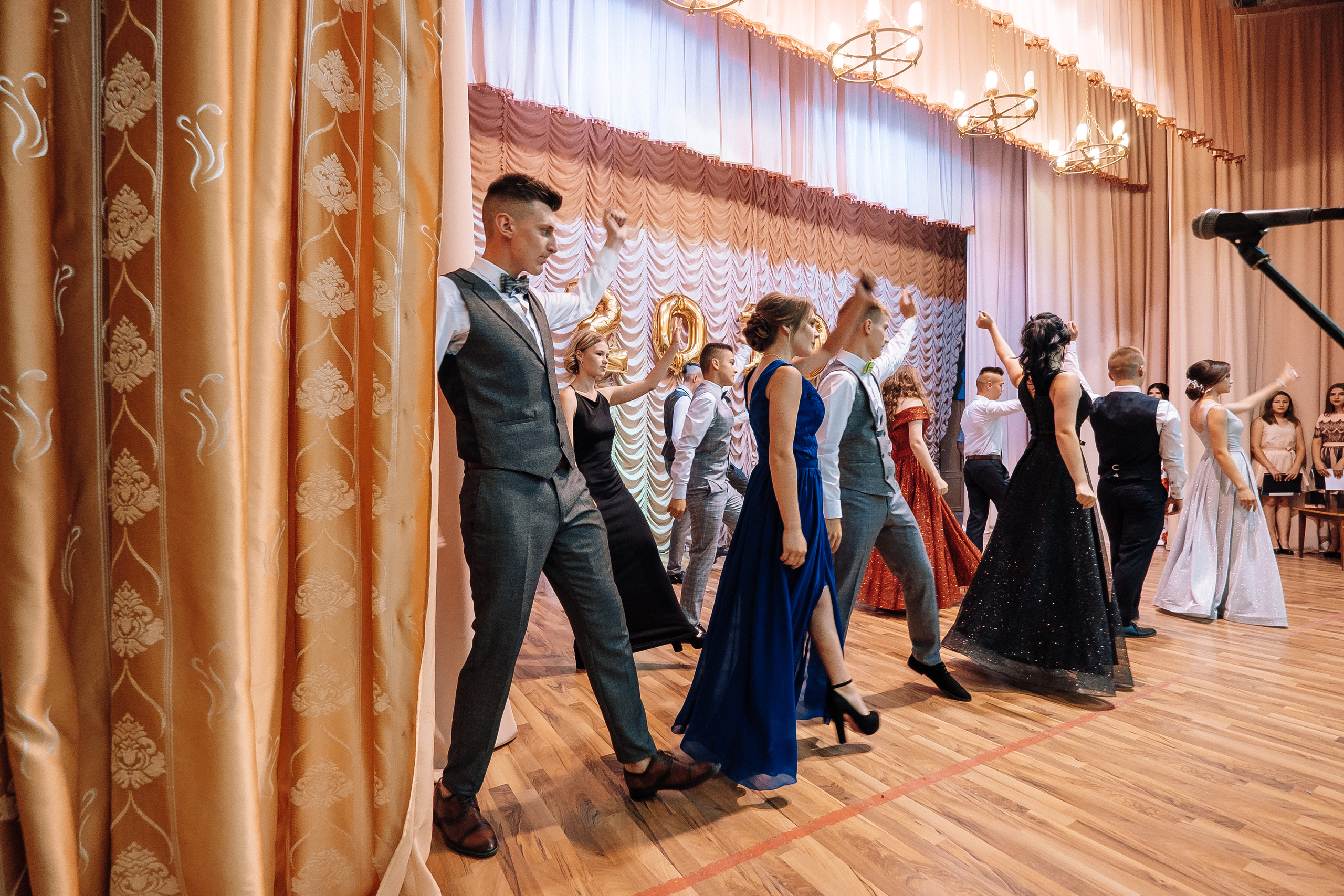 Выпускной школа номер 3. Хмельник. Ivan Skufinsky — wedding and family photographer in Vancouver