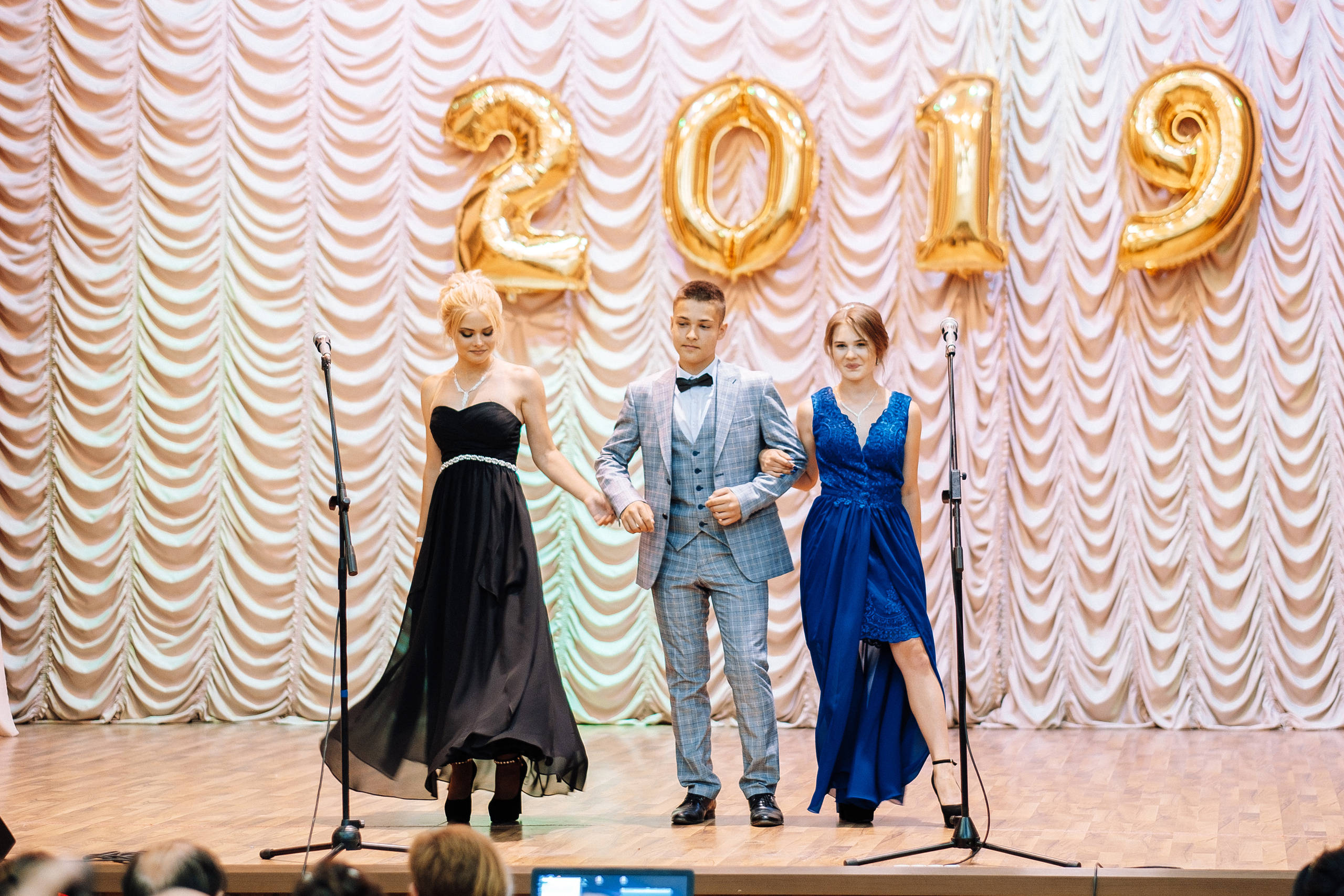 Выпускной школа номер 3. Хмельник. Ivan Skufinsky — wedding and family photographer in Vancouver