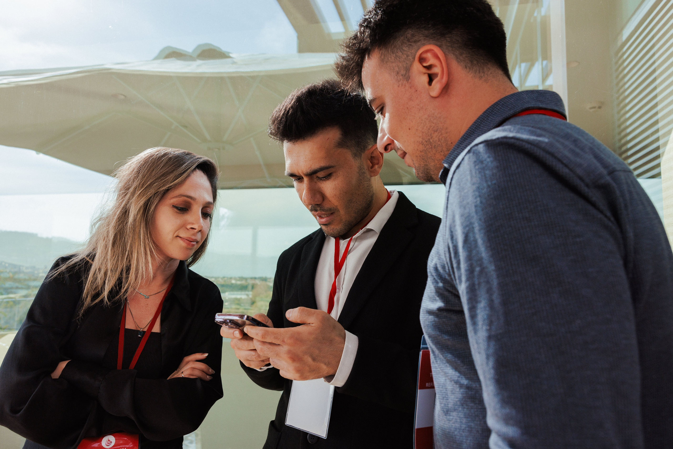 EXECUTIVE RETREAT Izmir Confidence Information Services. Ivan Skufinsky — wedding and family photographer in Vancouver