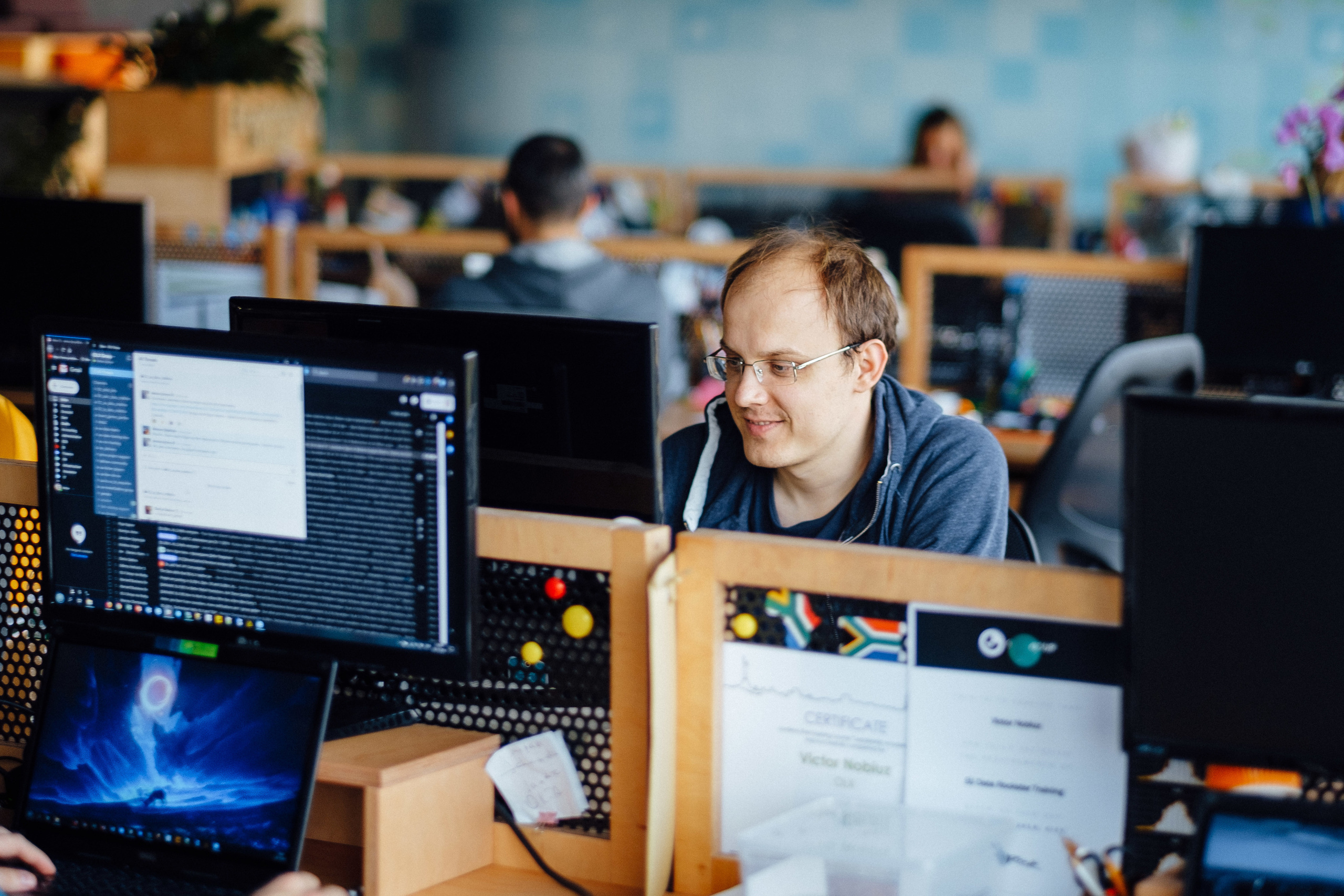 Фотоэкскурсия в компанию OLX. Ivan Skufinsky — wedding and family photographer in Vancouver