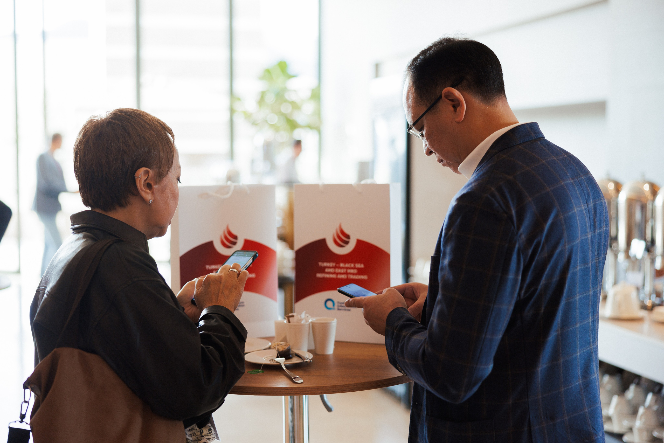 EXECUTIVE RETREAT Izmir Confidence Information Services. Ivan Skufinsky — wedding and family photographer in Vancouver