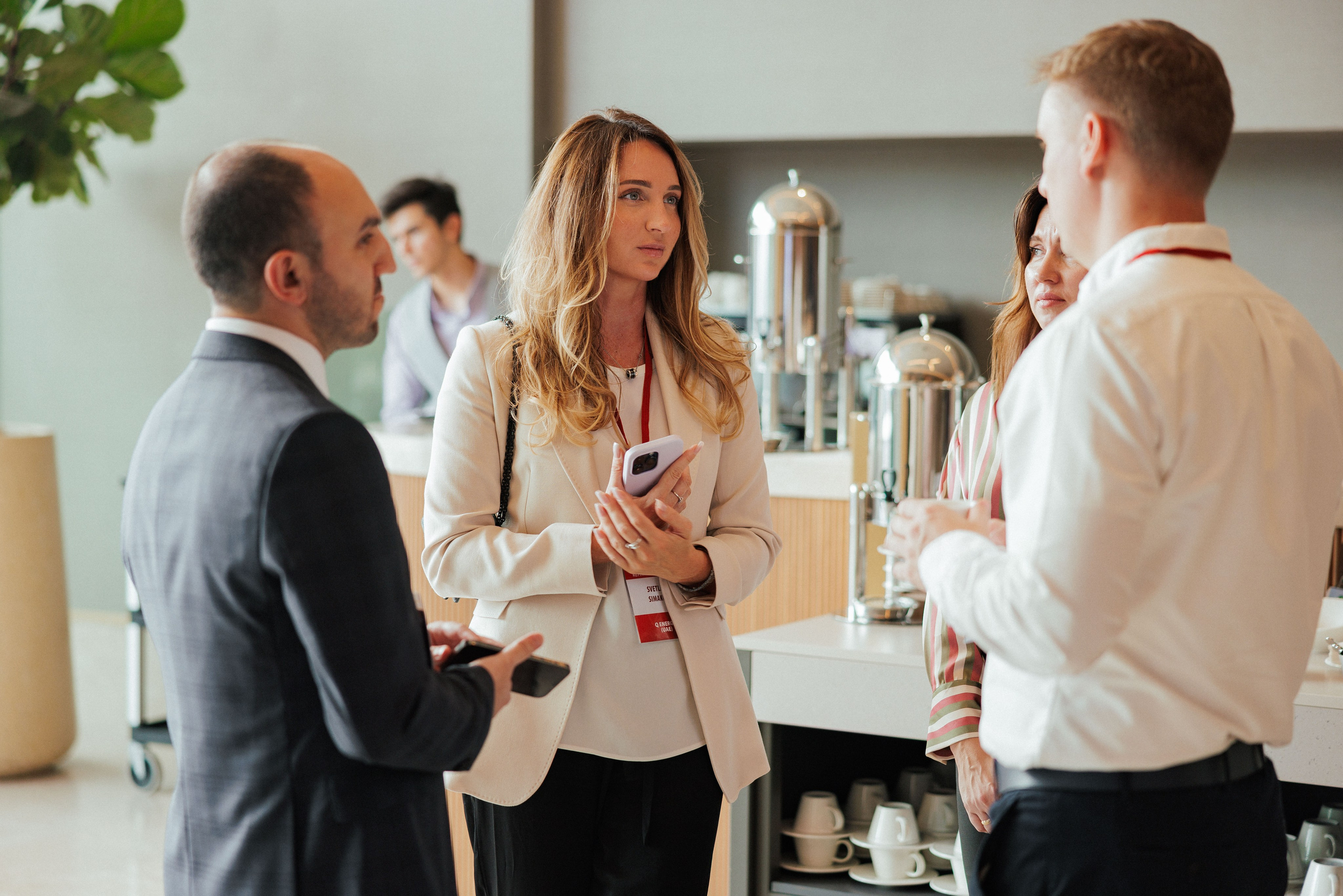 EXECUTIVE RETREAT Izmir Confidence Information Services. Ivan Skufinsky — wedding and family photographer in Vancouver