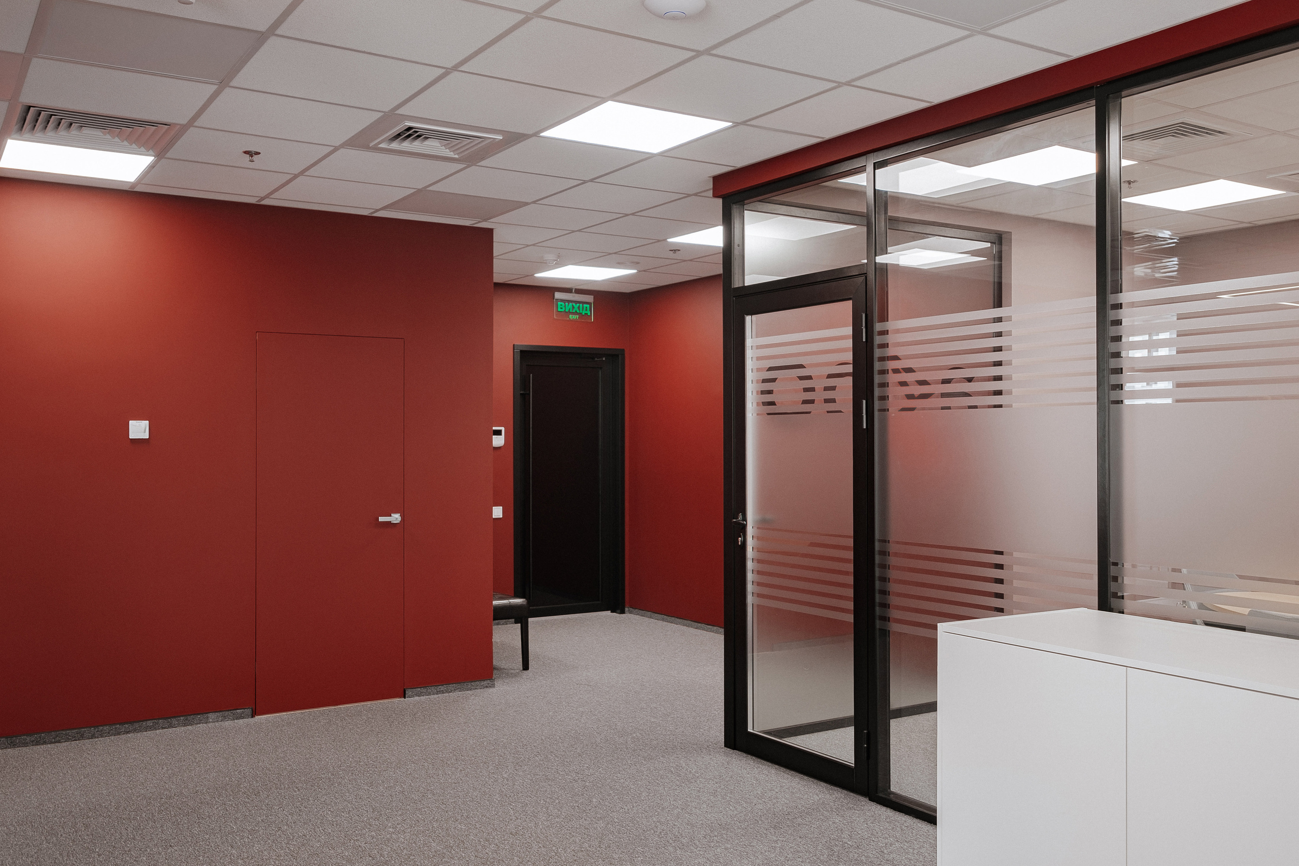 Interior photography and videography in Vancouver, BC, Richmond. Ivan Skufinsky — wedding and family photographer in Vancouver