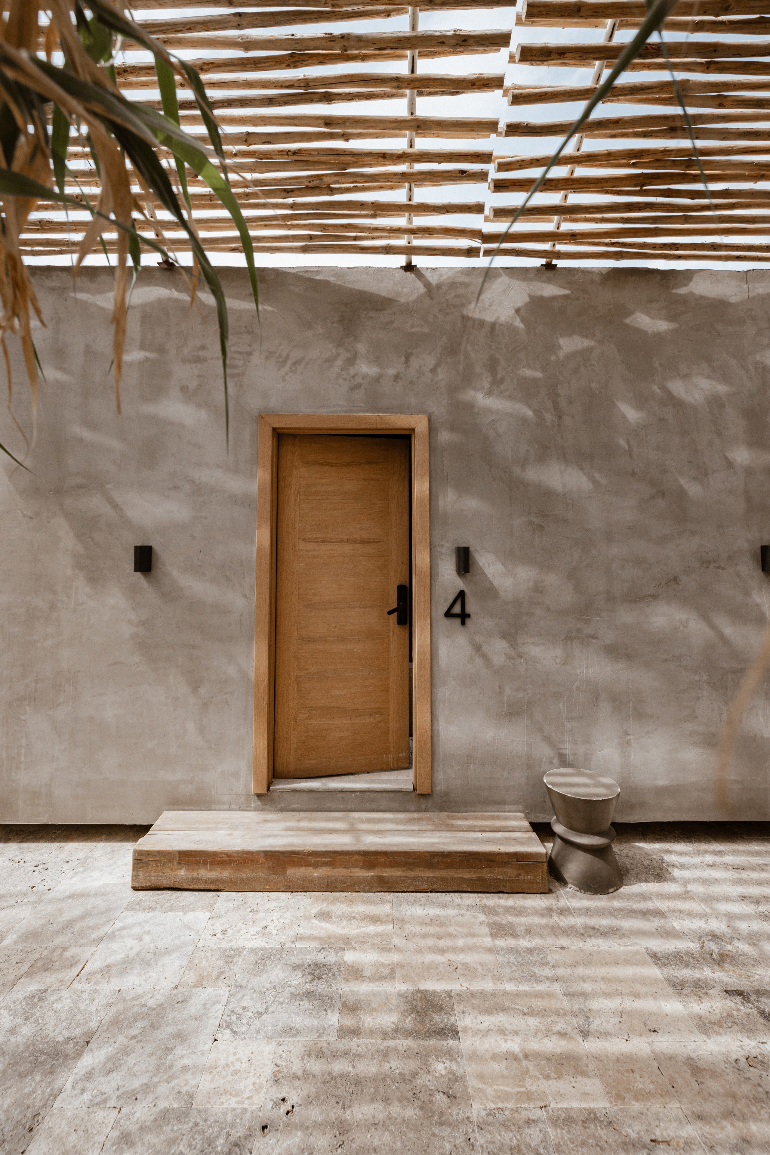 Interior photography and video shooting of a hotel in Bali style. Ivan Skufinsky — wedding and family photographer in Vancouver