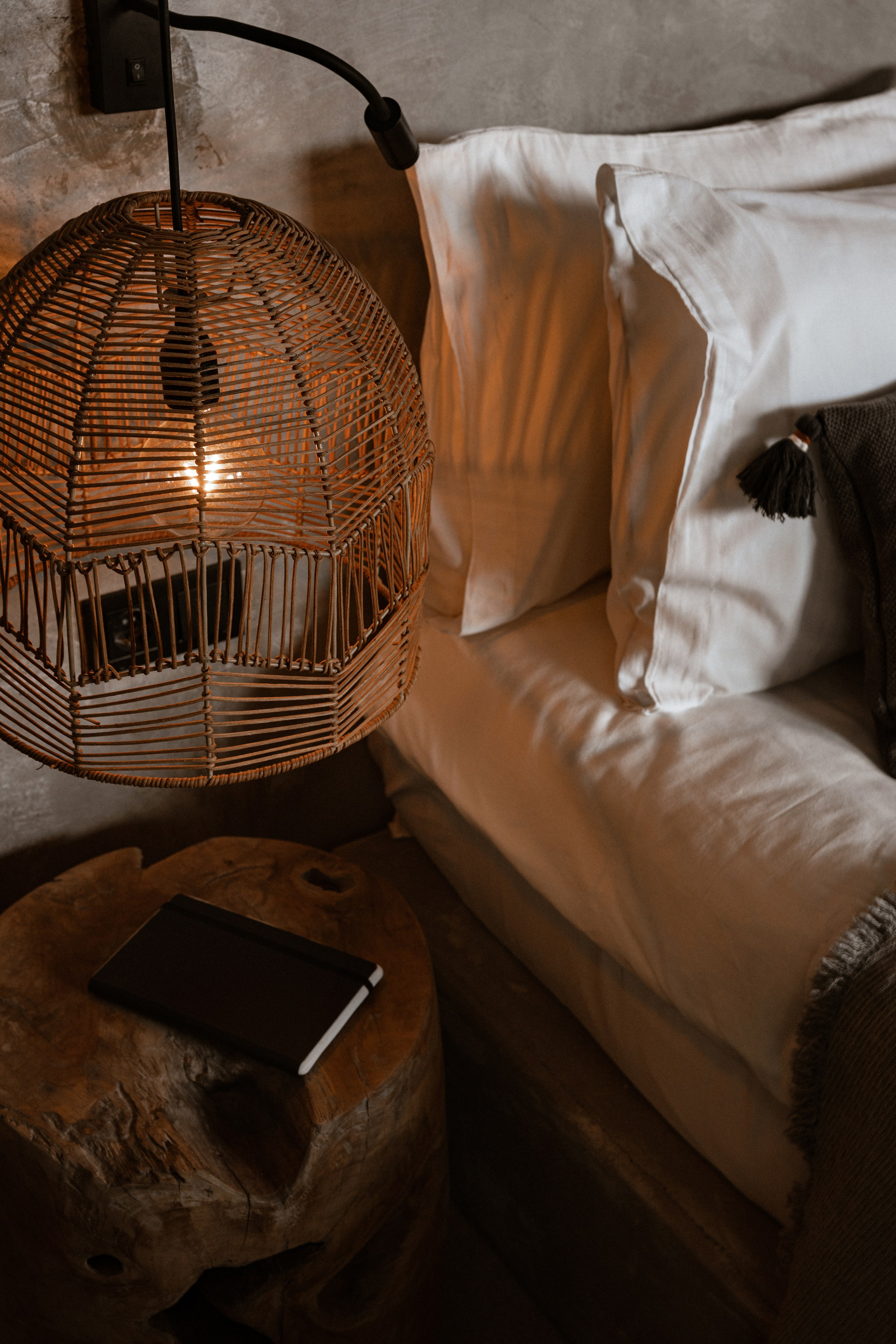 Interior photography and video shooting of a hotel in Bali style. Ivan Skufinsky — wedding and family photographer in Vancouver