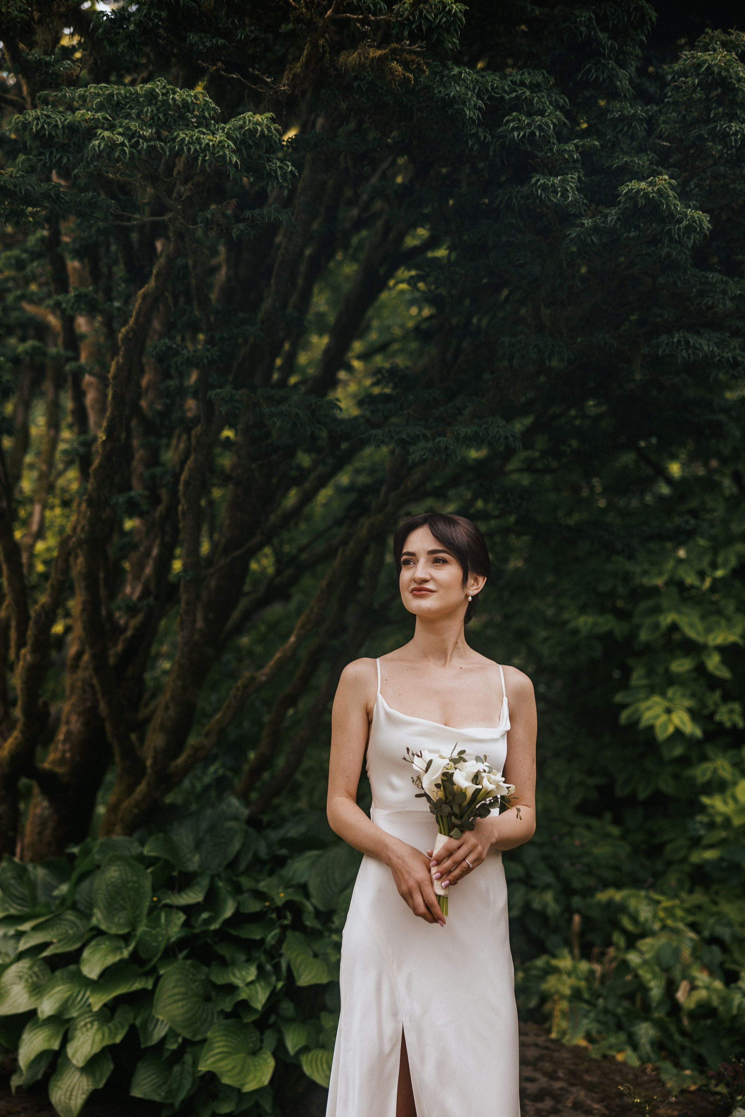 Sky-High Love: Stunning Vancouver Mountain Wedding Shoot by Helicopter. Ivan Skufinsky — wedding and family photographer in Vancouver