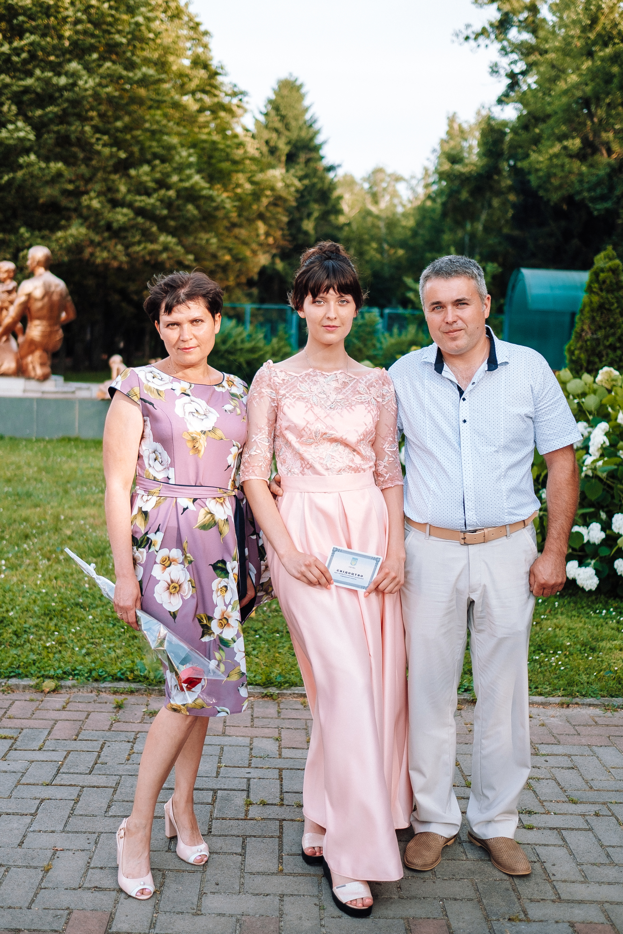 Выпускной школа номер 3. Хмельник. Ivan Skufinsky — wedding and family photographer in Vancouver