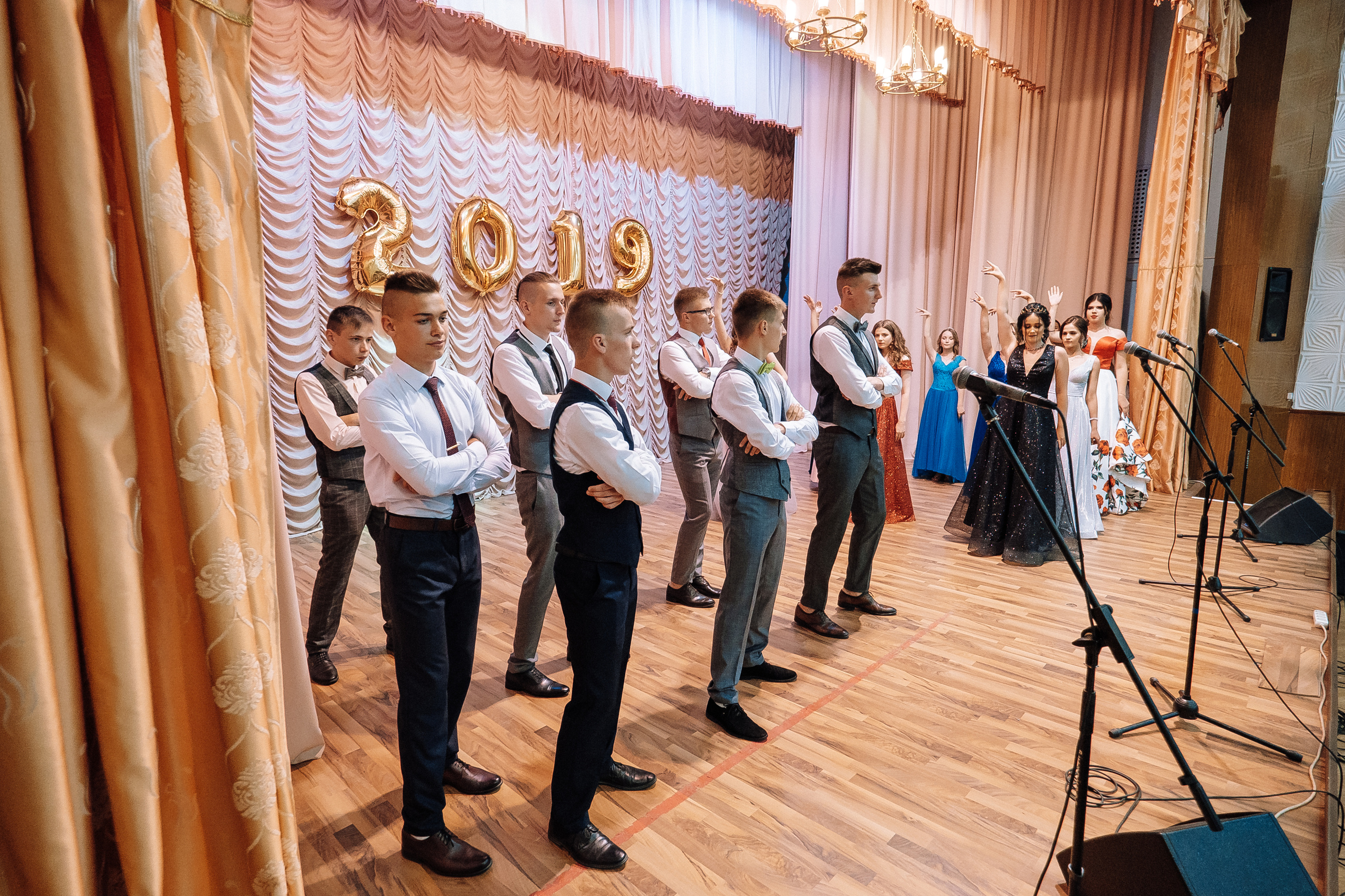 Выпускной школа номер 3. Хмельник. Ivan Skufinsky — wedding and family photographer in Vancouver