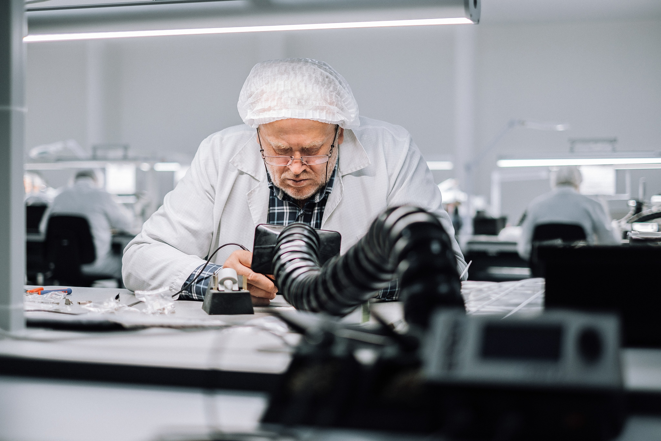 E & E Cable Solutions Factory. Ivan Skufinsky — wedding and family photographer in Vancouver