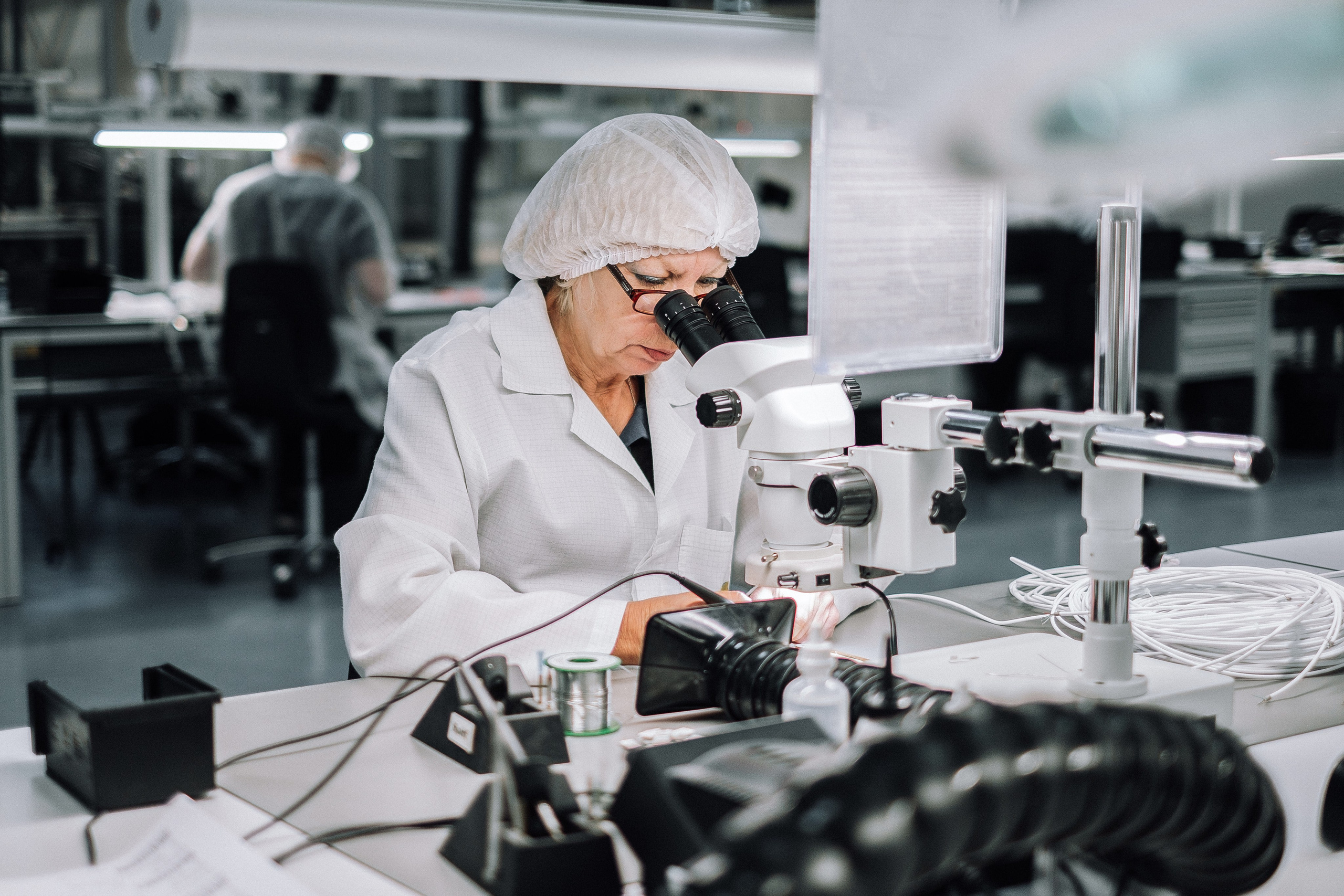 E & E Cable Solutions Factory. Ivan Skufinsky — wedding and family photographer in Vancouver