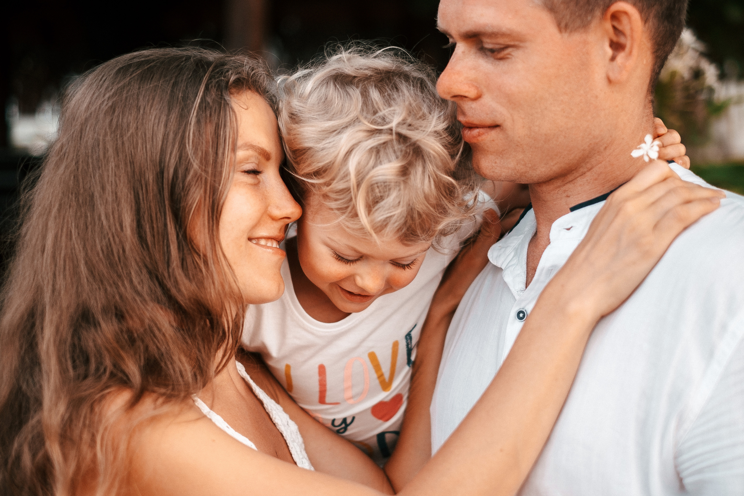 Gena+Katya+Liza Dalavella beach. Ivan Skufinsky — wedding and family photographer in Vancouver