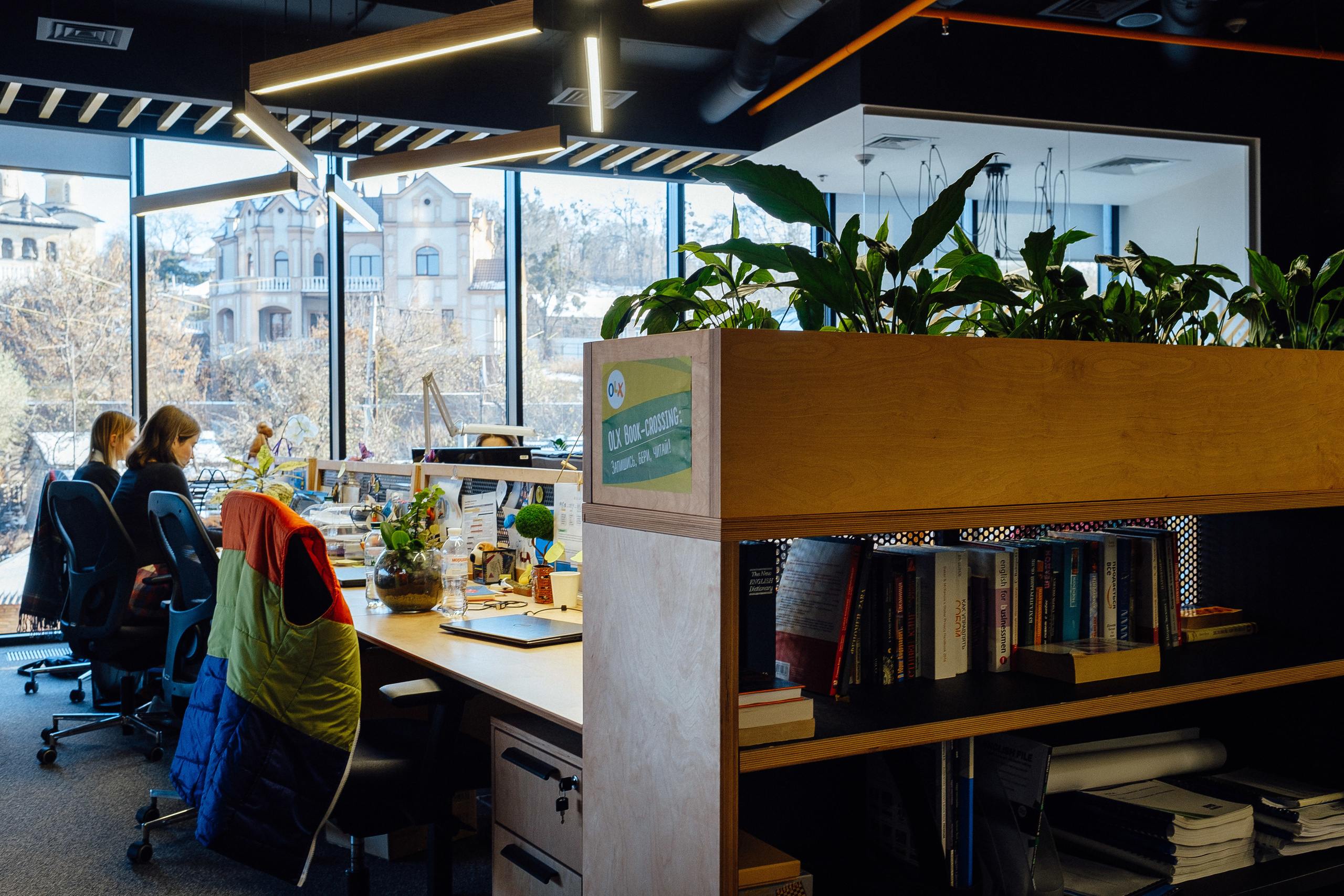 Фотоэкскурсия в компанию OLX. Ivan Skufinsky — wedding and family photographer in Vancouver