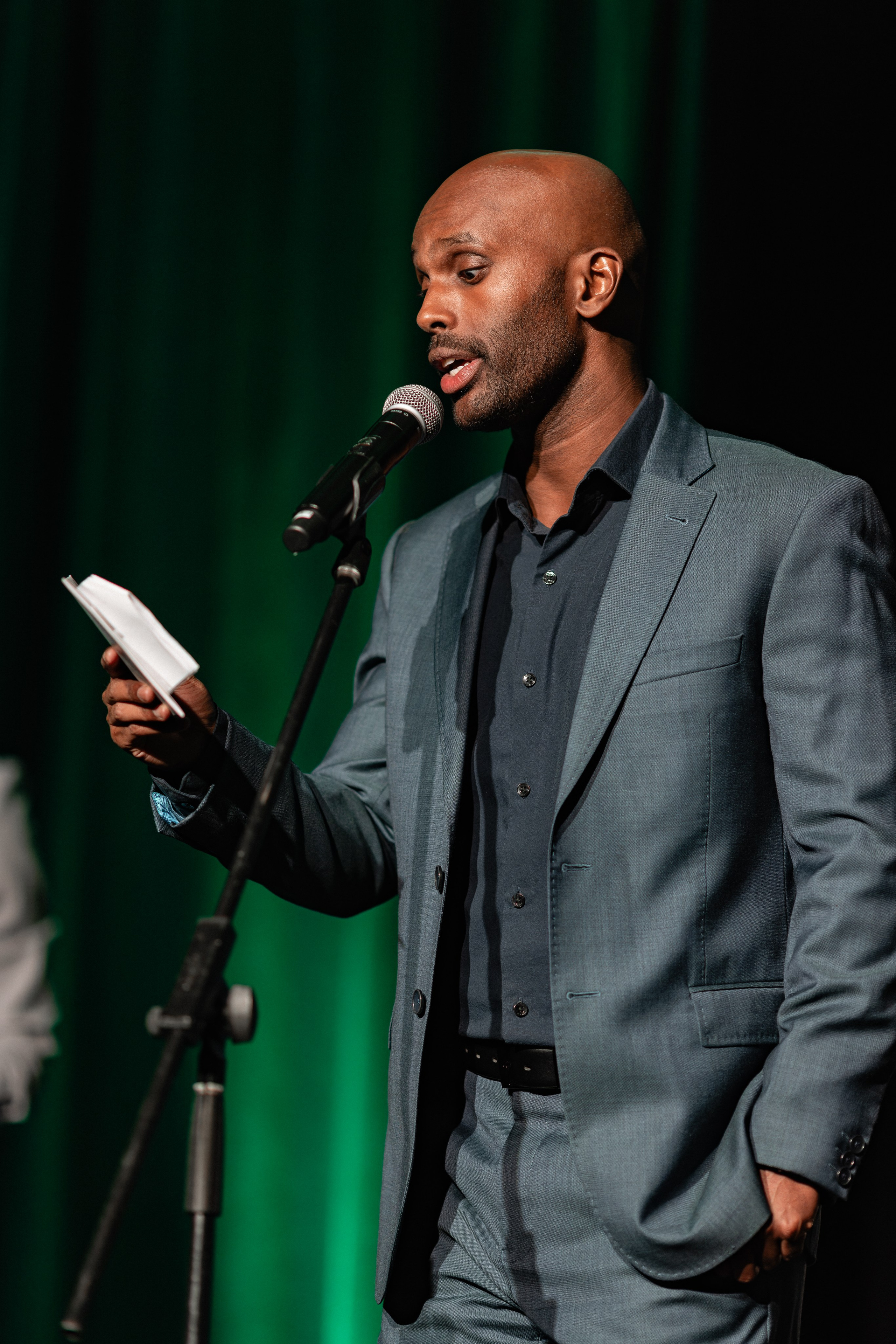 Event photographer in Vancouver Burnaby BC. Ivan Skufinsky — wedding and family photographer in Vancouver