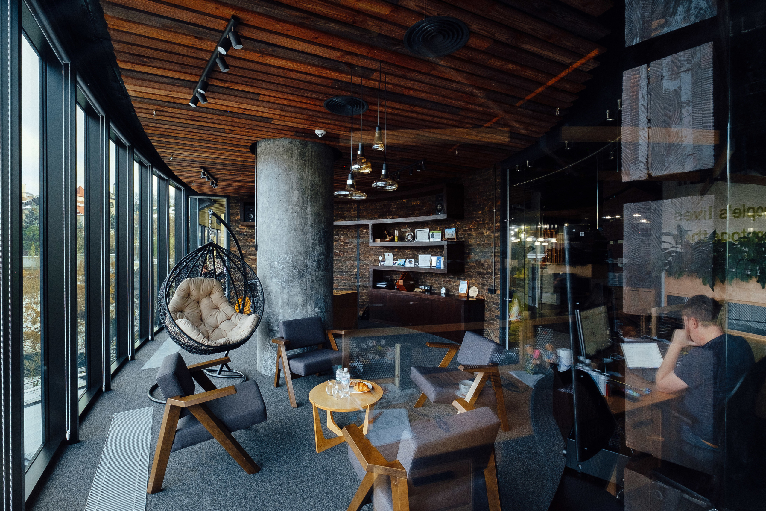 Фотоэкскурсия в компанию OLX. Ivan Skufinsky — wedding and family photographer in Vancouver