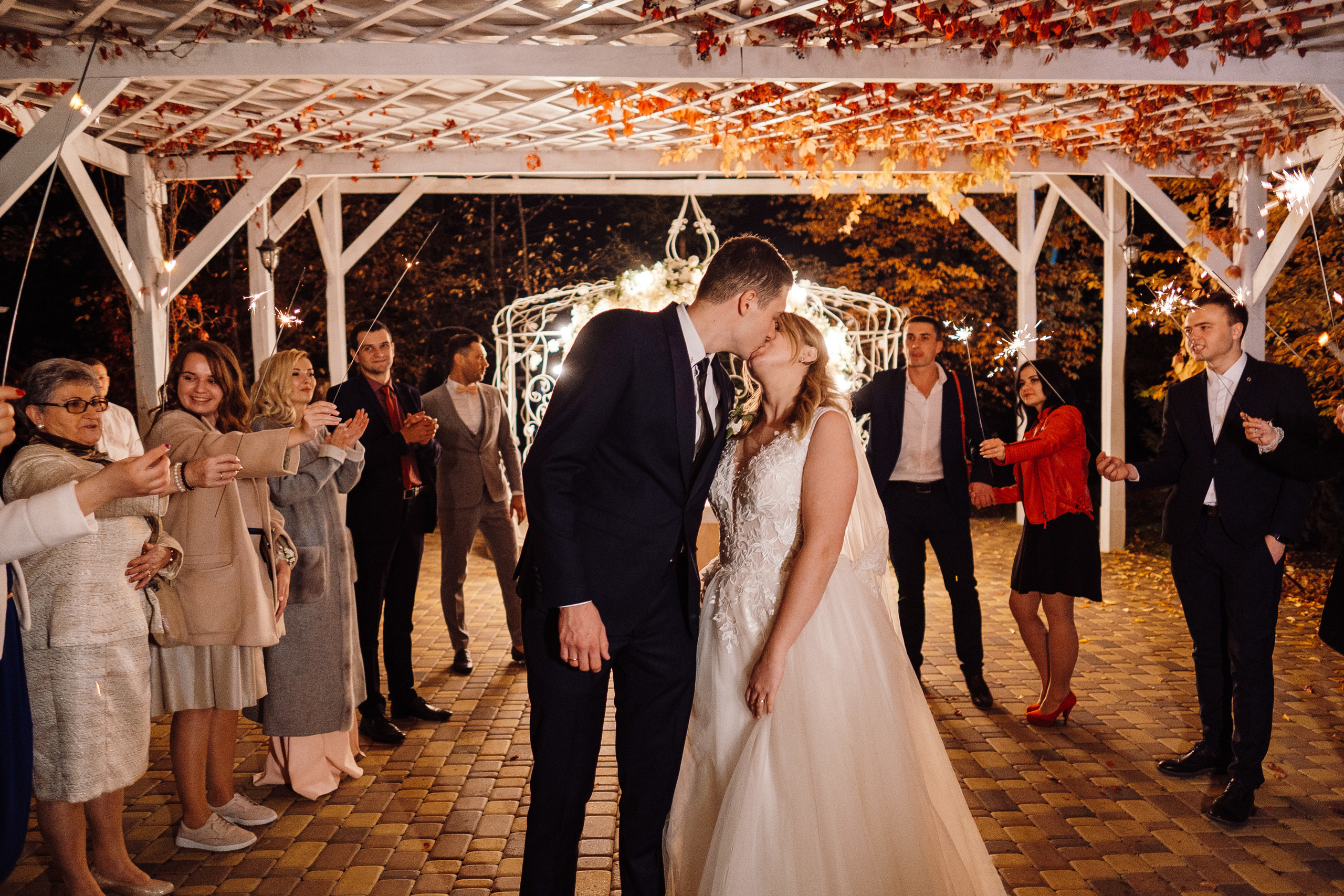 2019 19.10 WeddingStory Евгений+Юлия. Ivan Skufinsky — wedding and family photographer in Vancouver