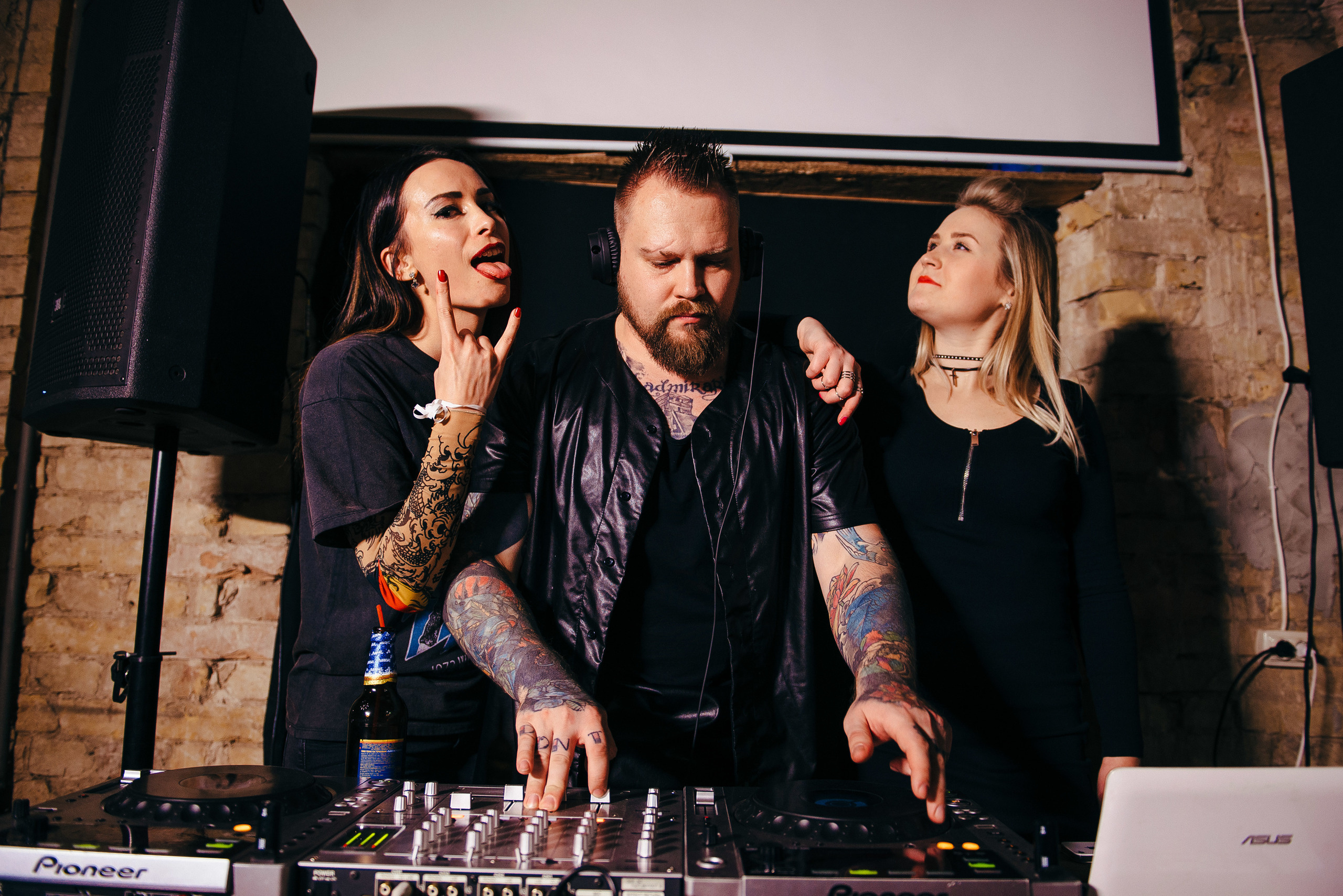 Заказать профессионального ивент фотографа. Ivan Skufinsky — wedding and family photographer in Vancouver